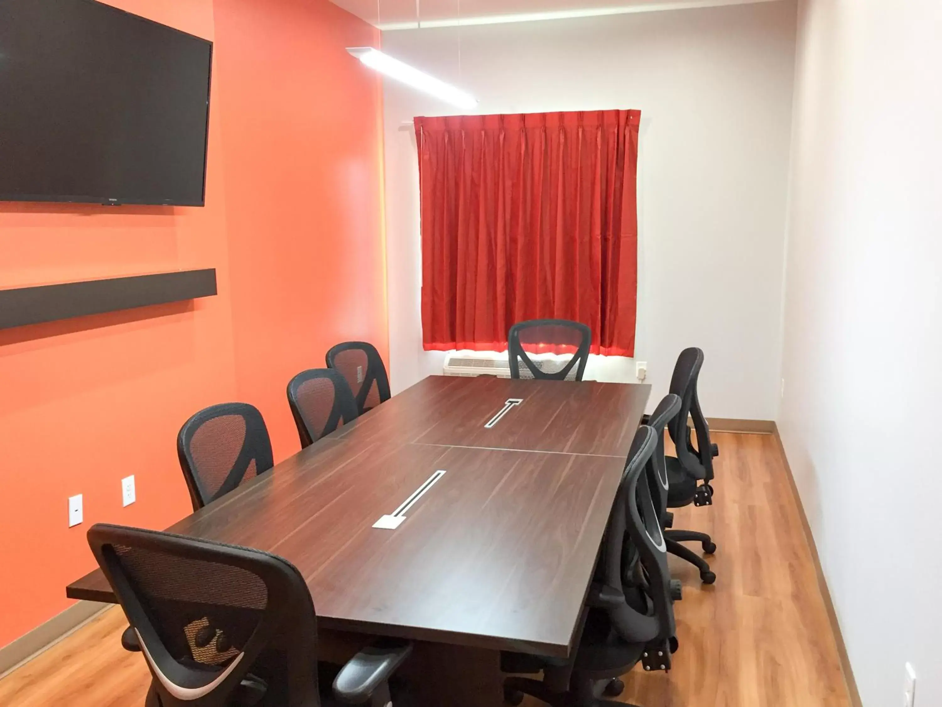 Meeting/conference room in Motel 6-Midland, TX