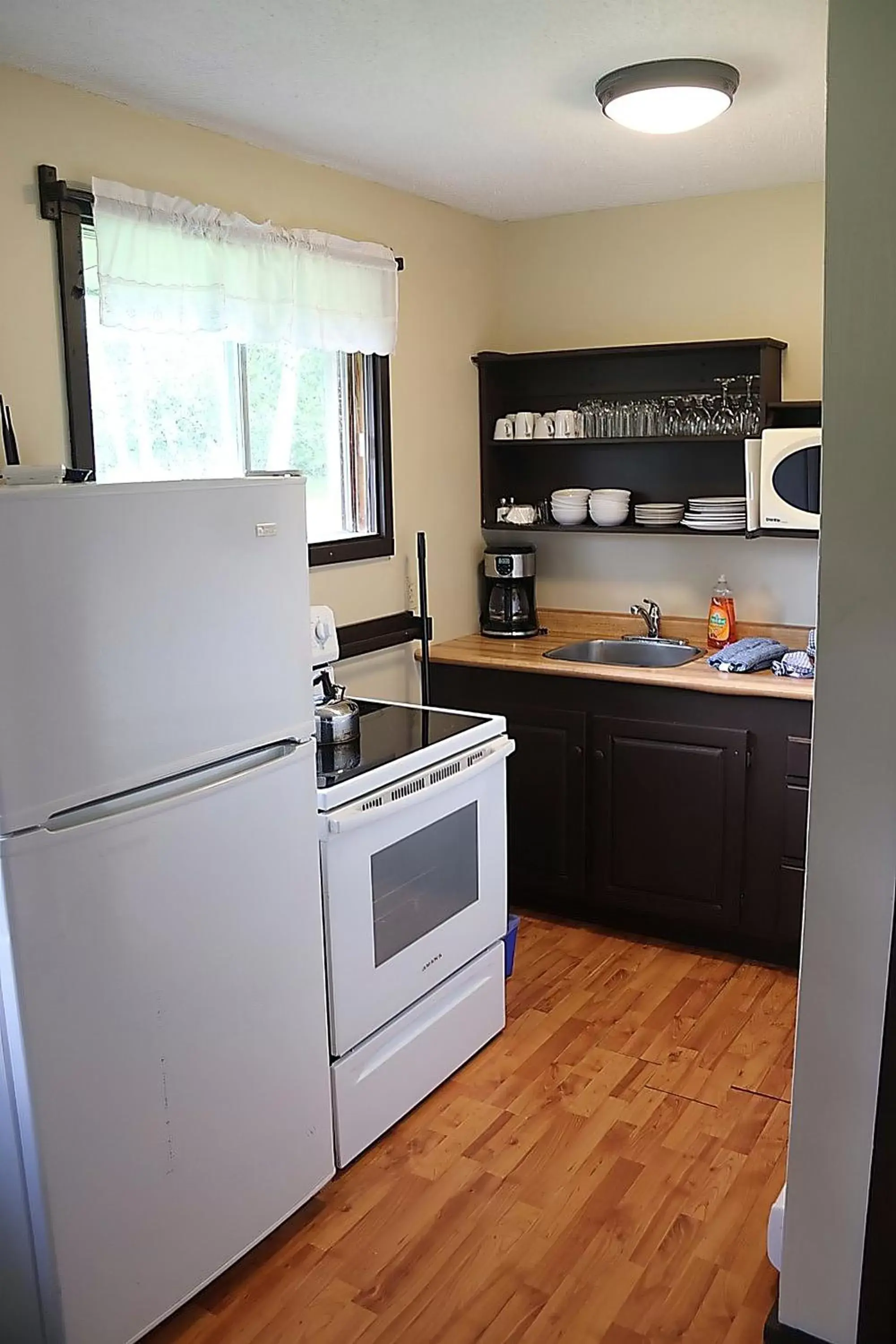 kitchen, Kitchen/Kitchenette in Blue Water Acres