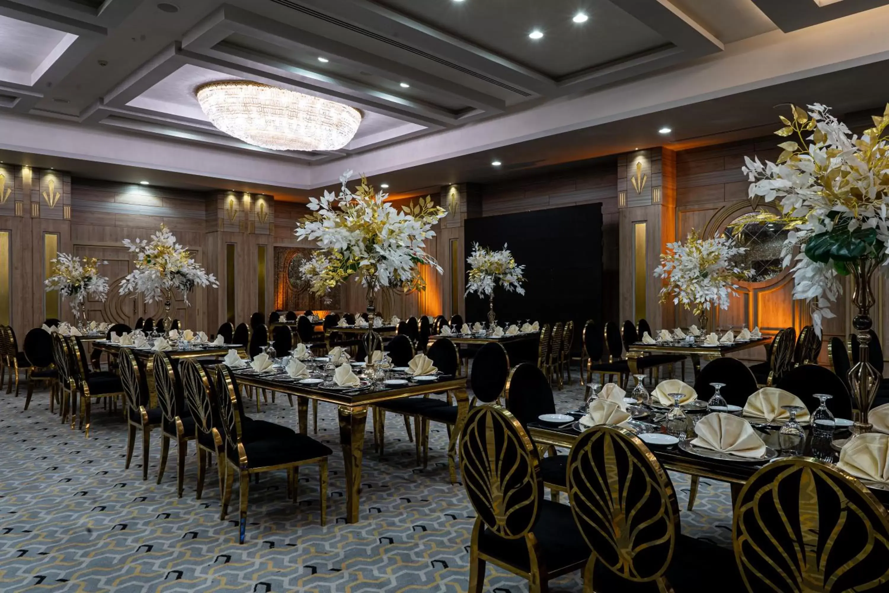 wedding, Restaurant/Places to Eat in Triumph Plaza Hotel