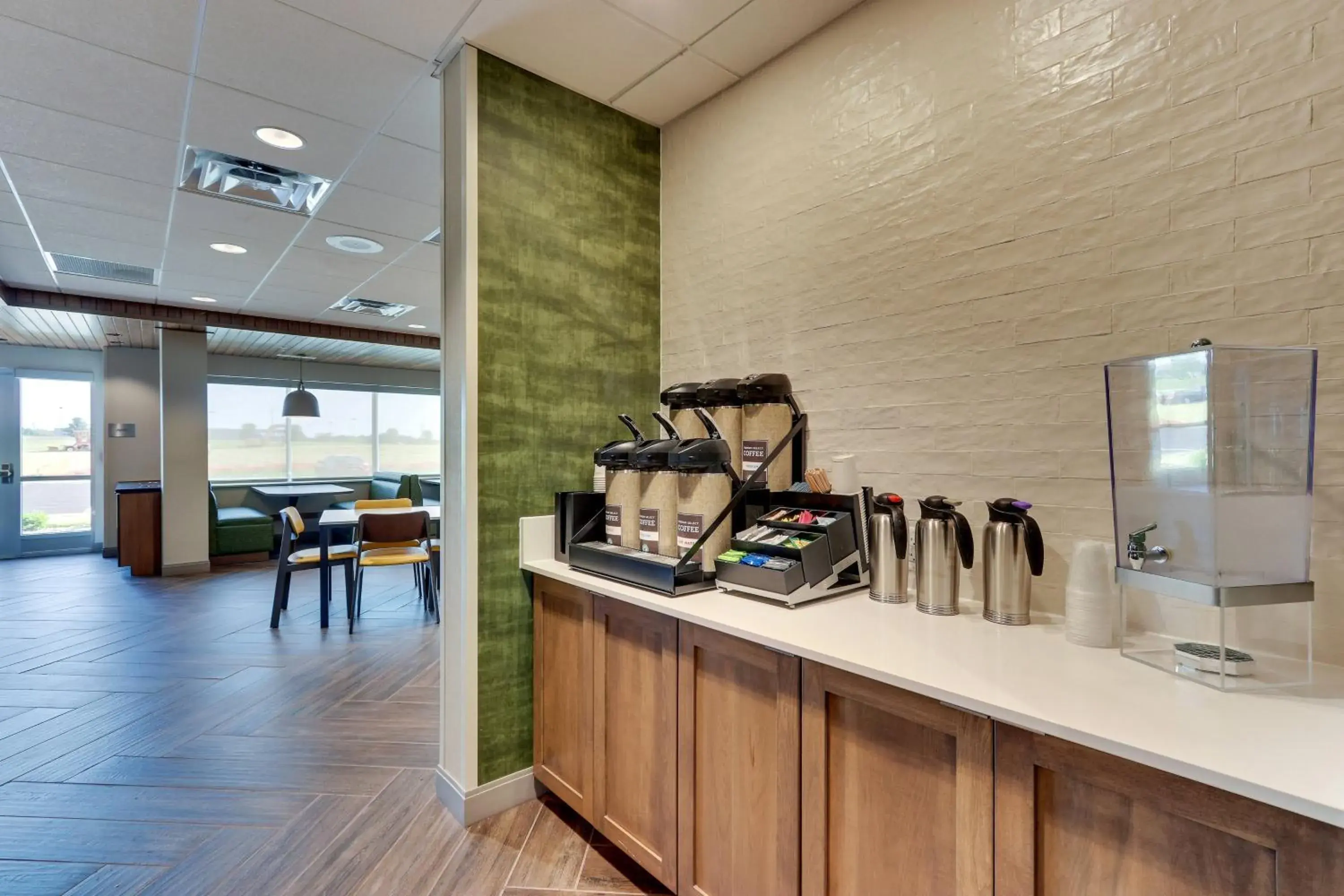 Restaurant/places to eat, Kitchen/Kitchenette in Fairfield Inn and Suites by Marriott Warsaw