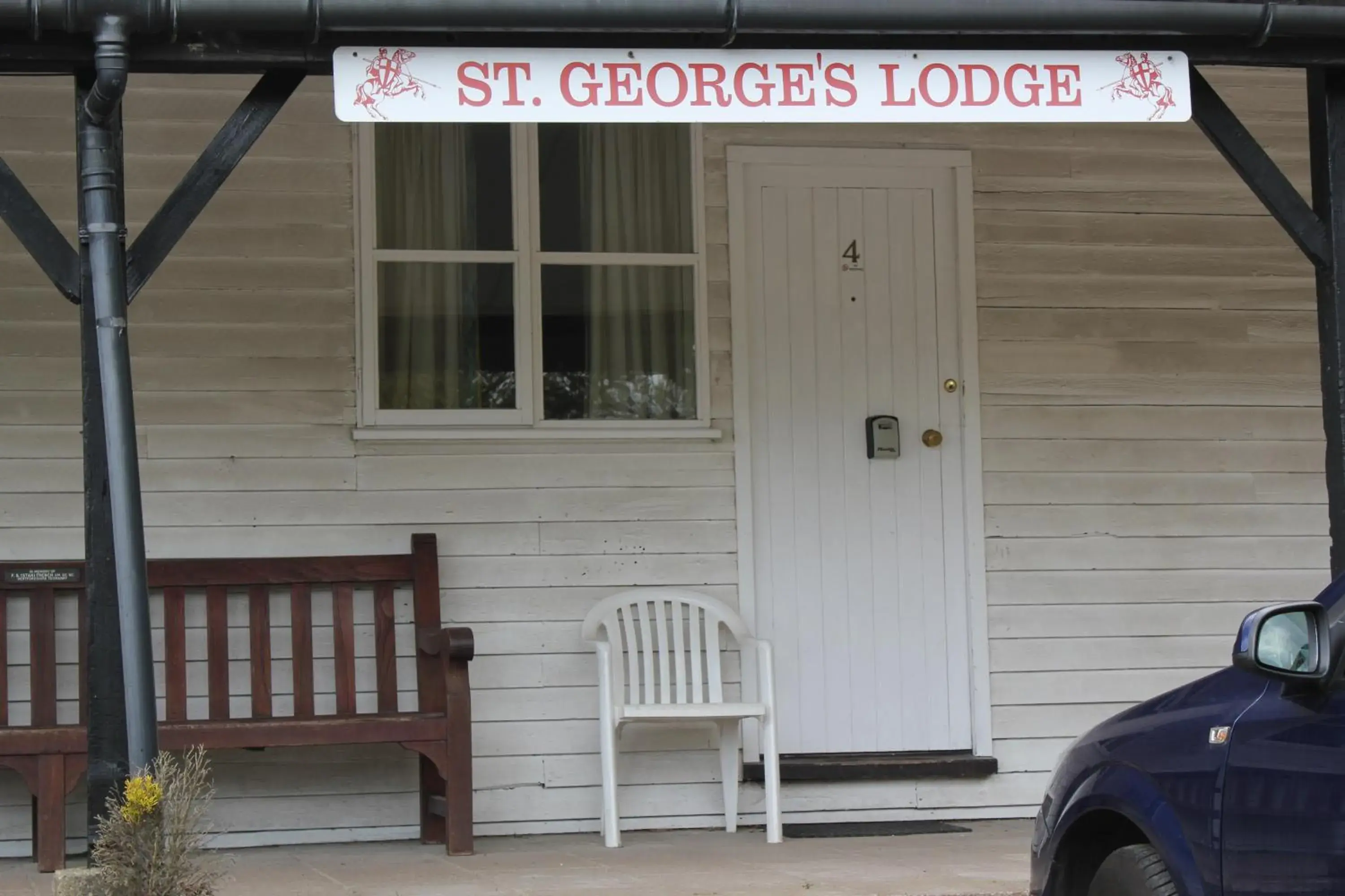 Facade/entrance in St George's Lodge, Bisley