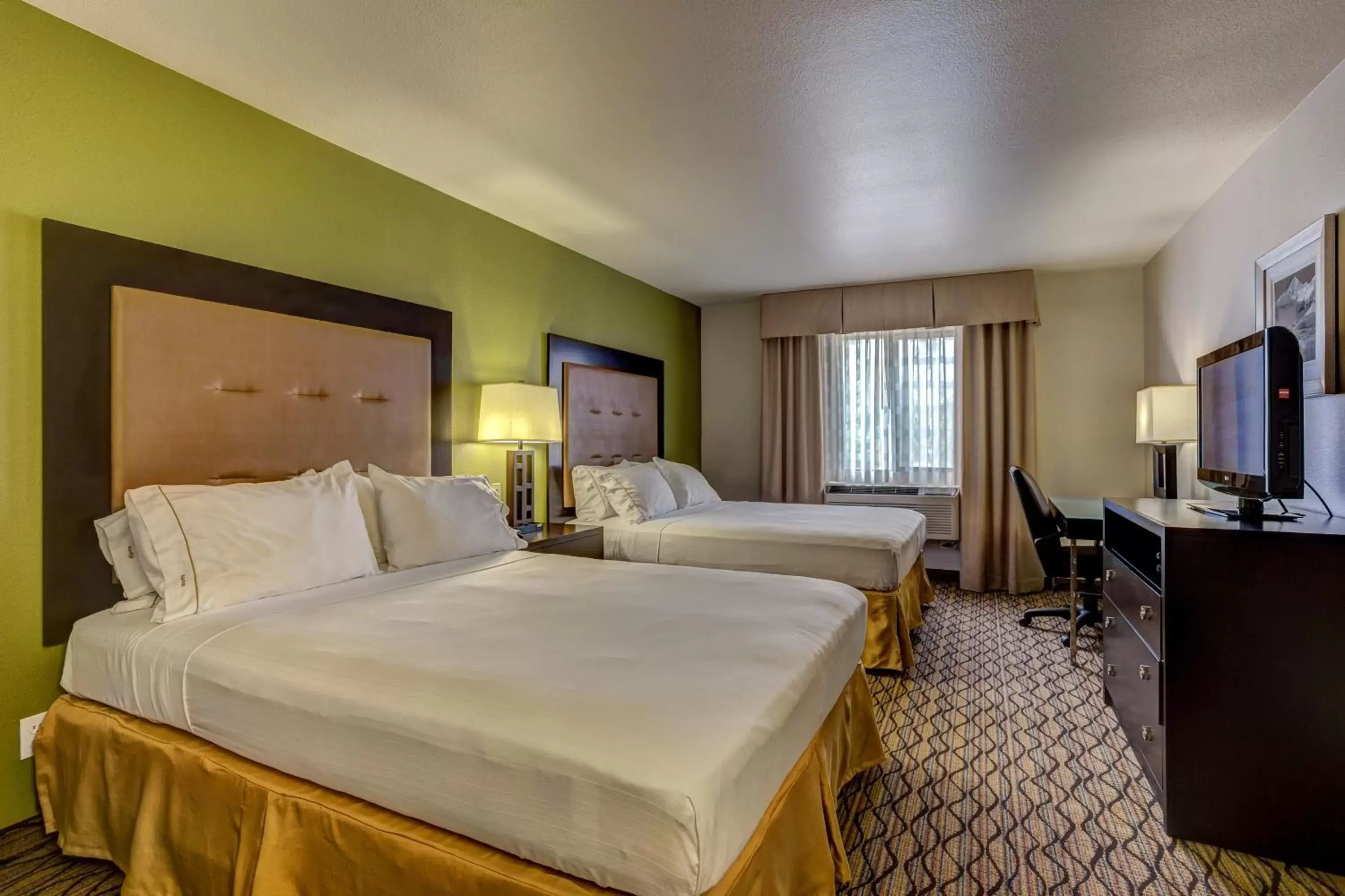 Photo of the whole room in Holiday Inn Express Hotel & Suites Montrose - Black Canyon Area, an IHG Hotel