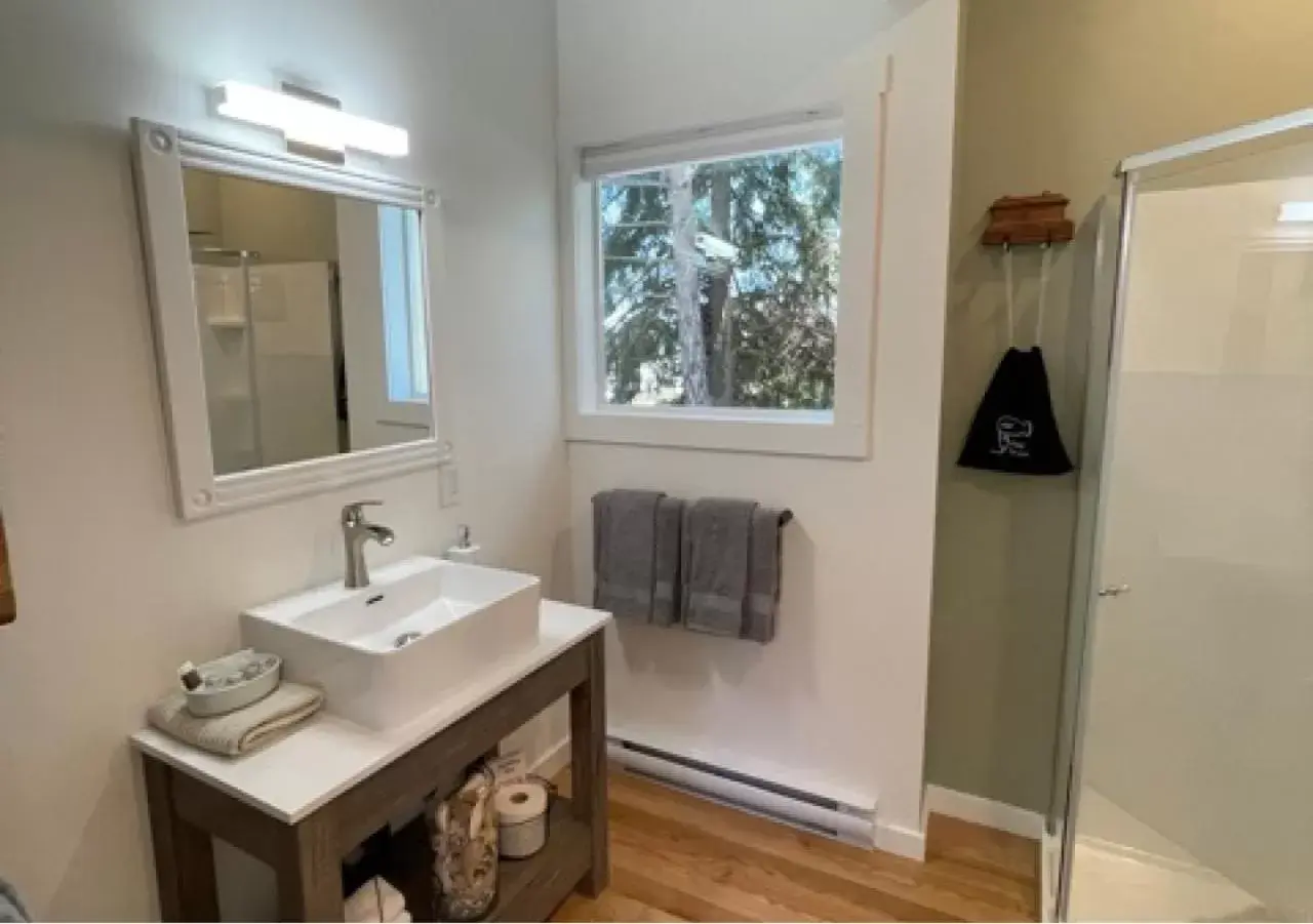 Bathroom in Quarrystone House B&B