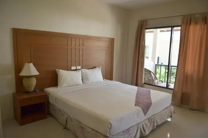 Bed in Nakara Long Beach Resort - SHA Extra Plus