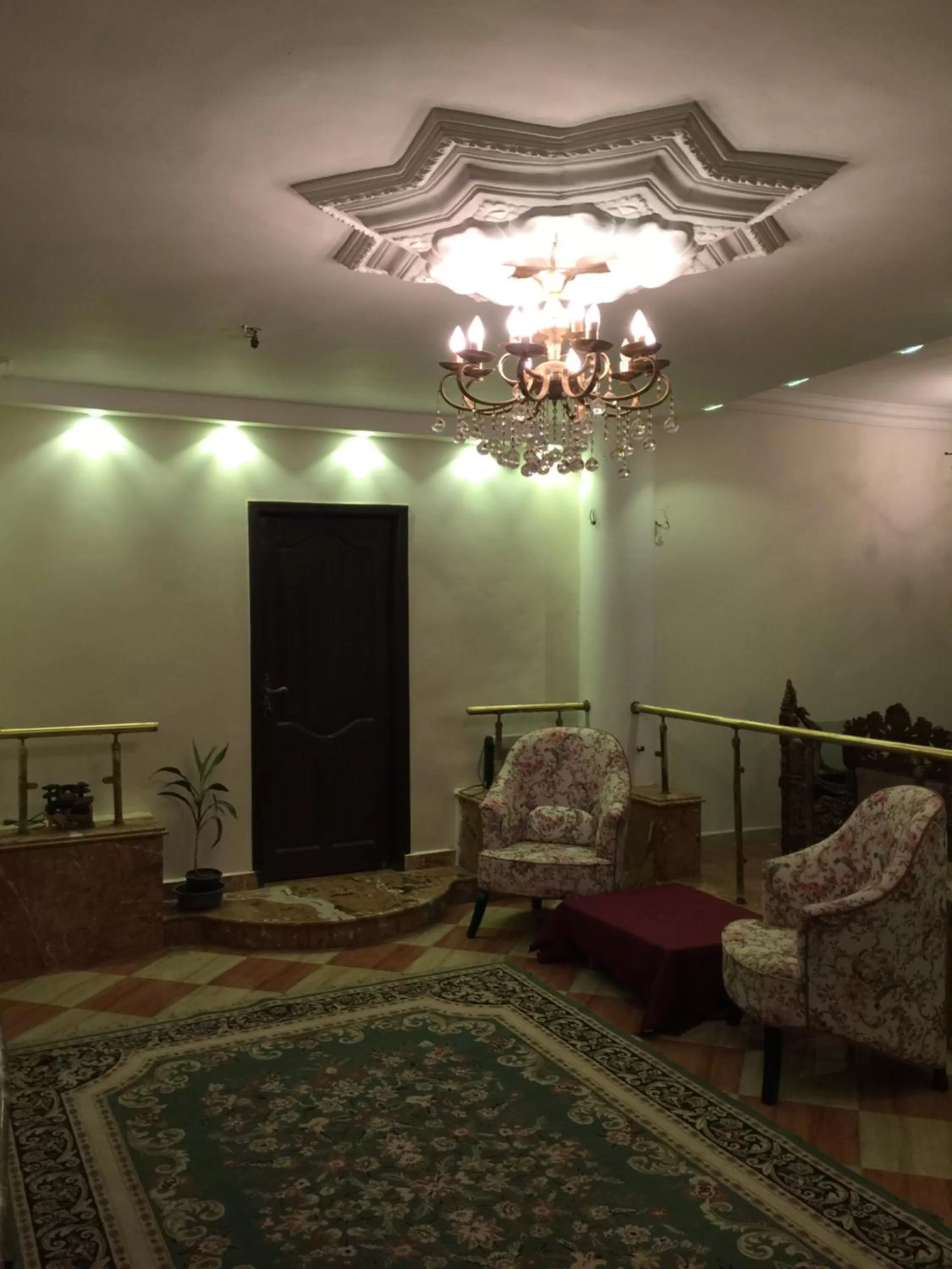 Living room, Seating Area in Eagles Pyramids View