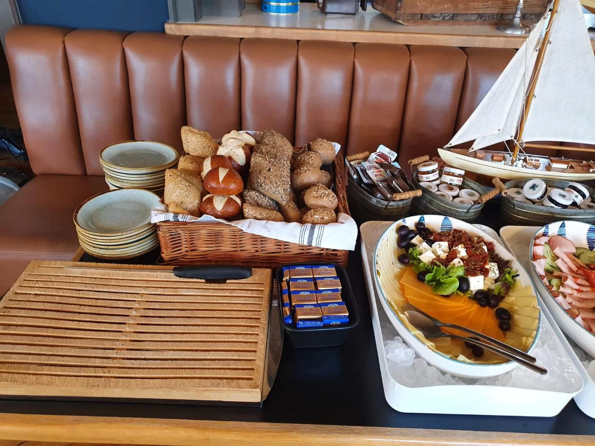 Breakfast in Hafen 17 Hotel Küche Bar