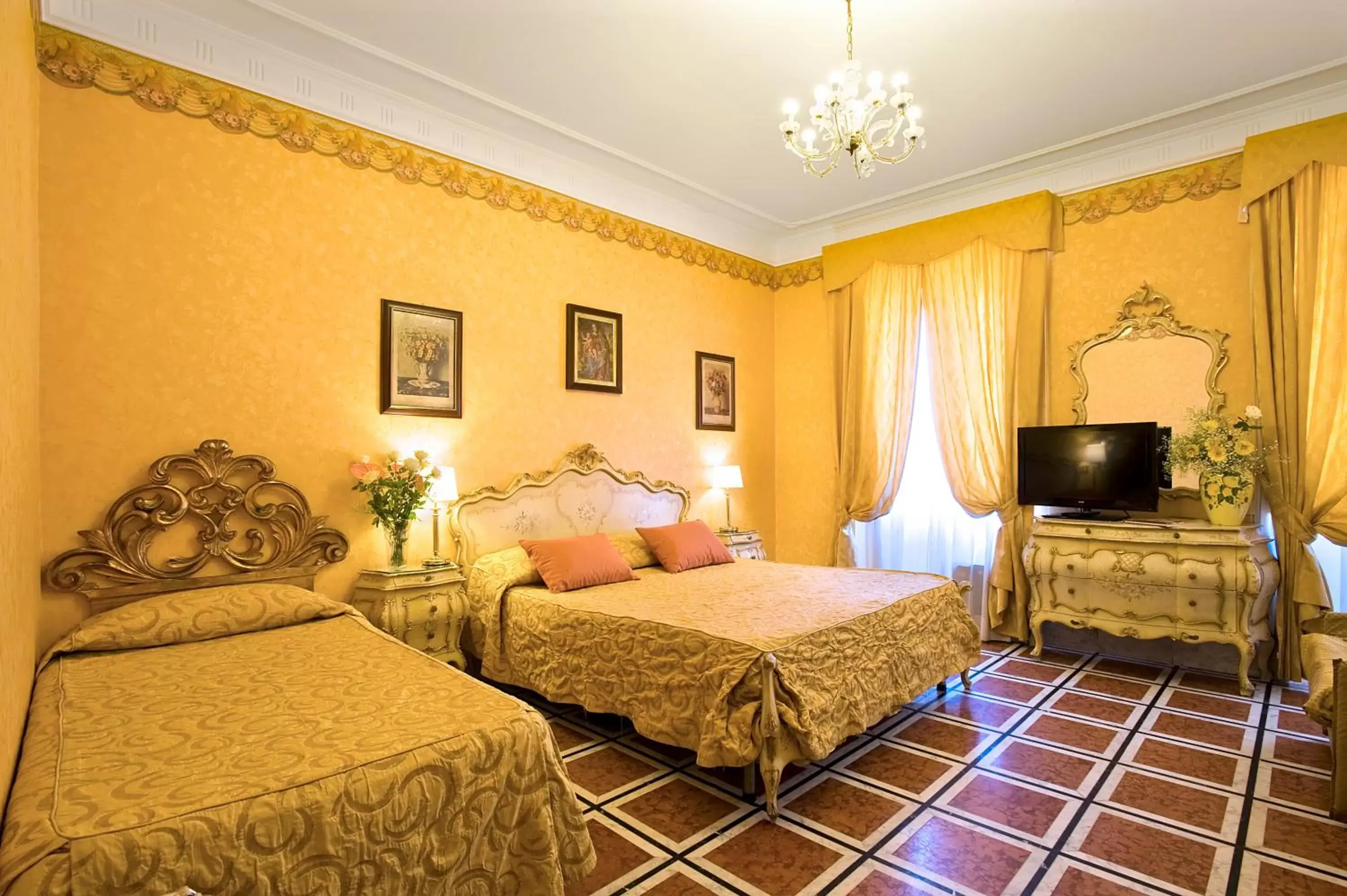 Bedroom, Bed in Hotel Villa San Lorenzo Maria