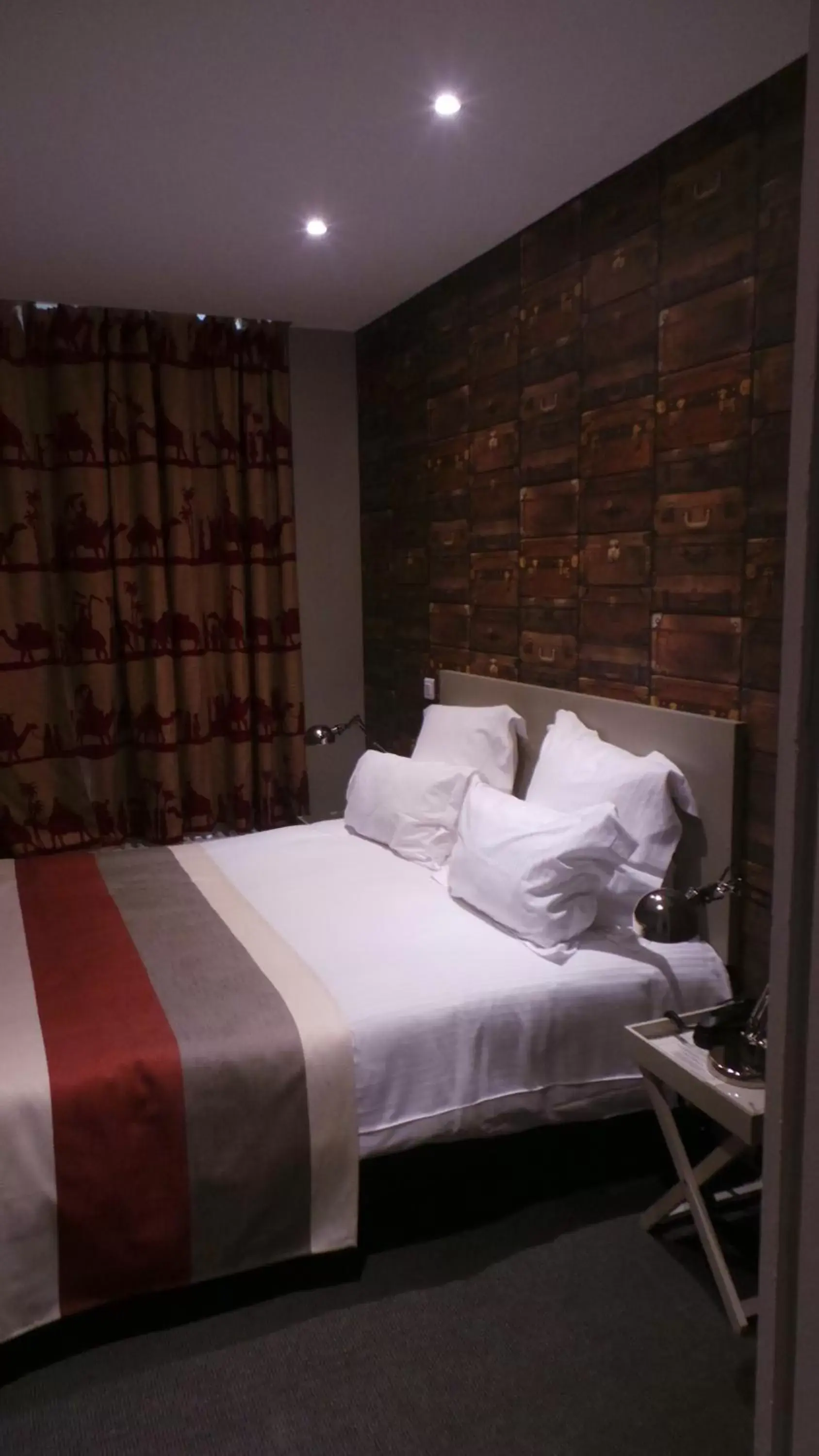 Bedroom, Bed in Le Nouvel Hôtel