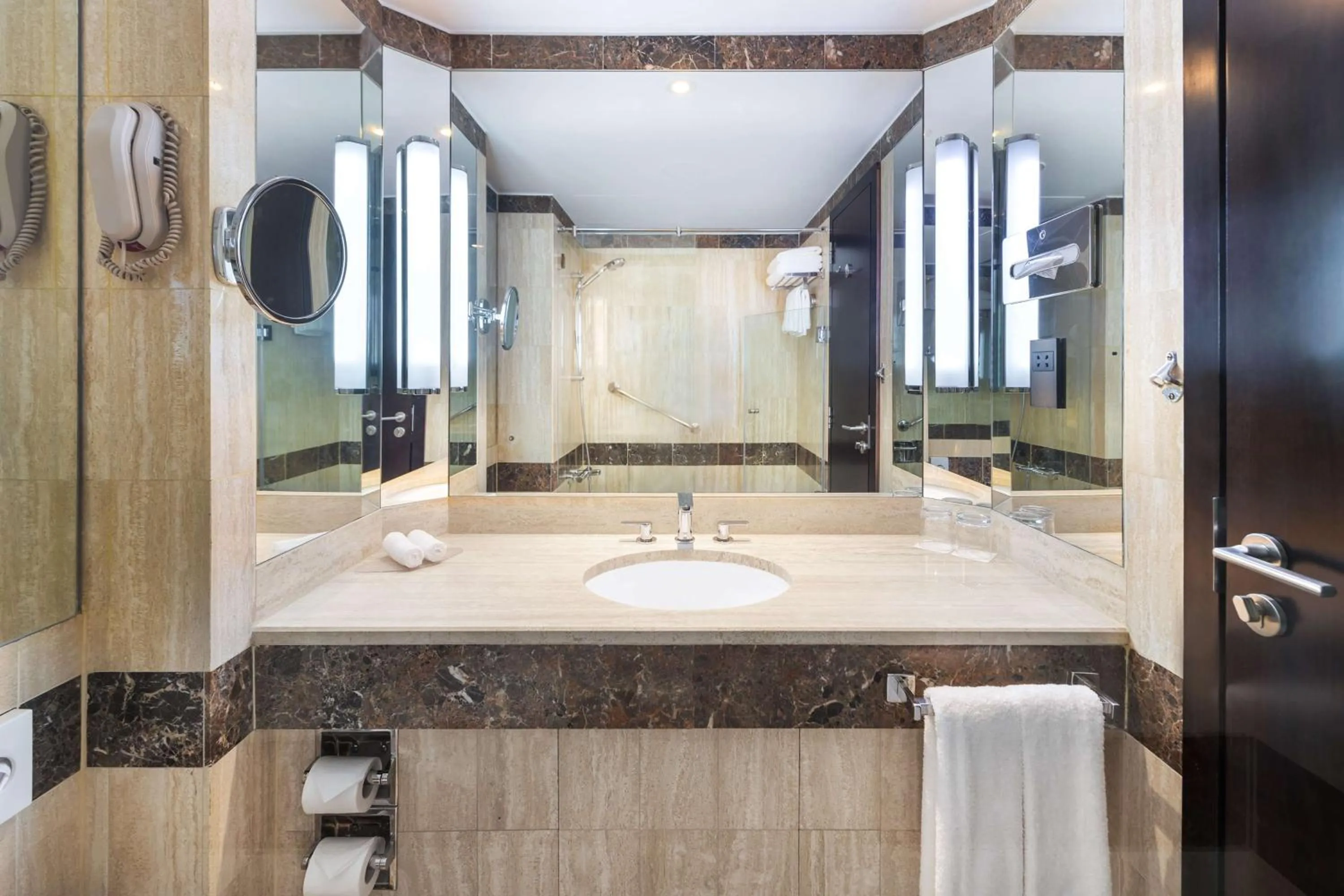 Bathroom in Radisson Blu Hotel, Dubai Deira Creek