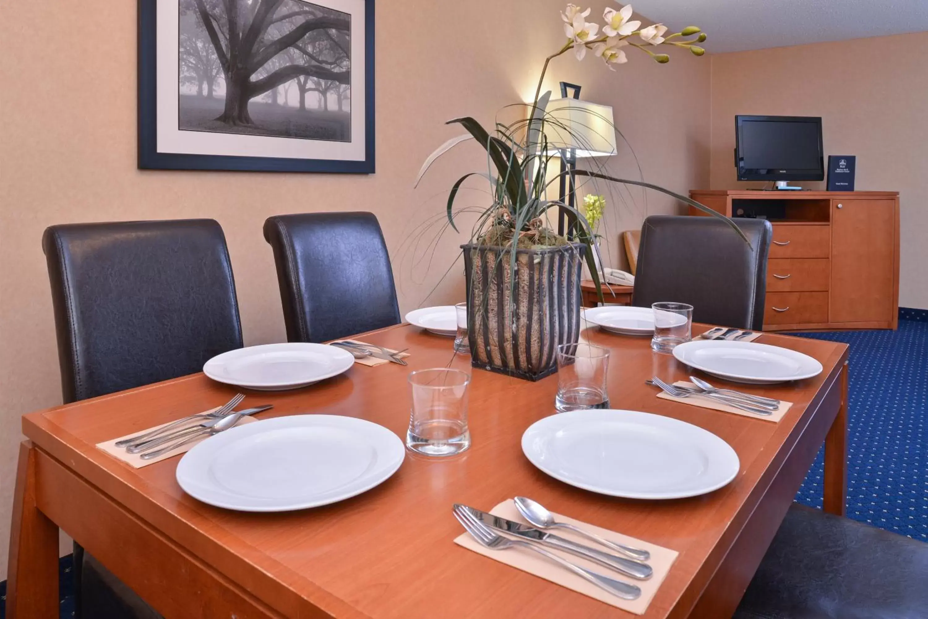 Other, Restaurant/Places to Eat in Best Western Plus Regency Inn and Conference Centre