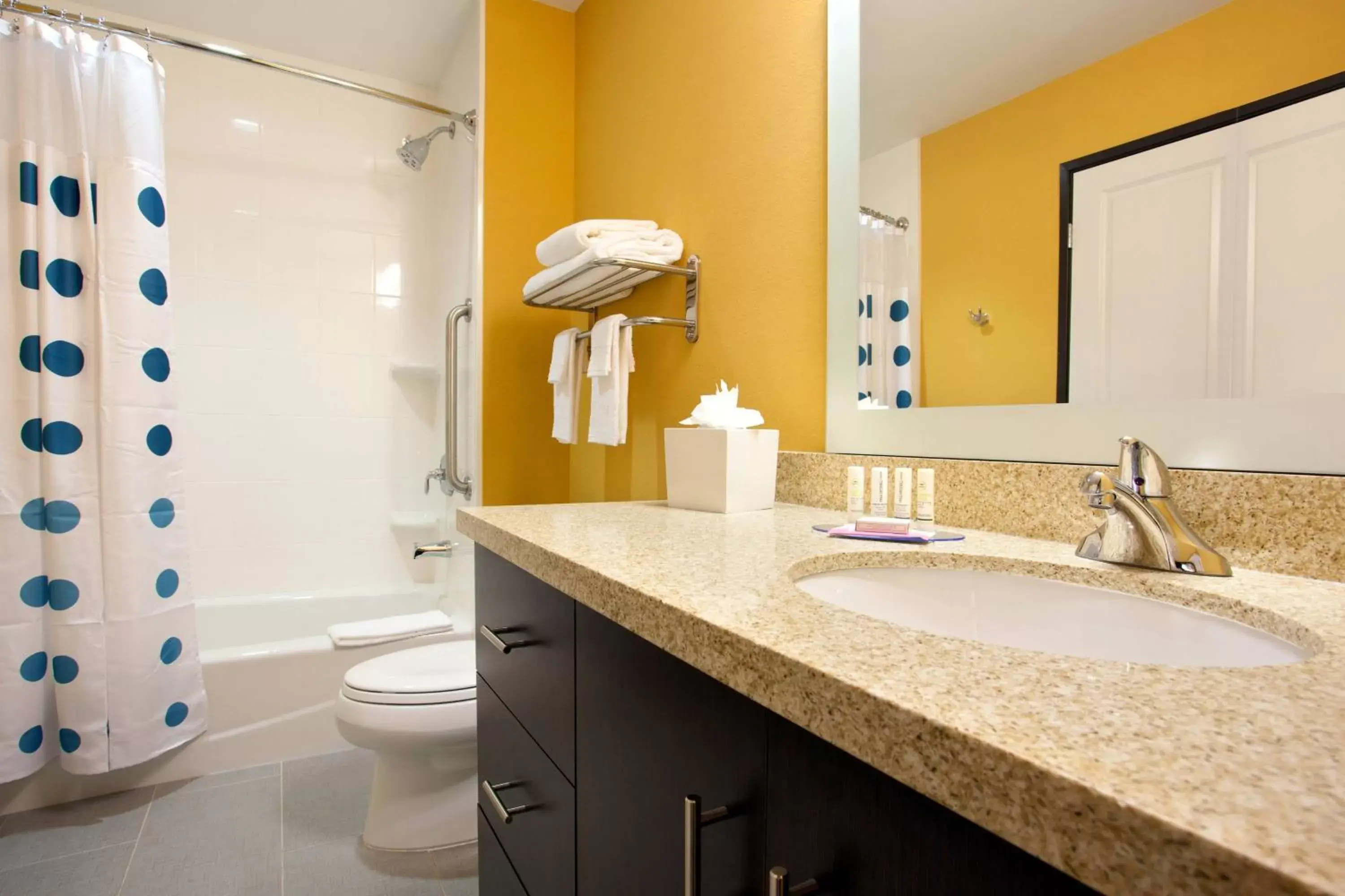 Bathroom in TownePlace Suites by Marriott Carlsbad