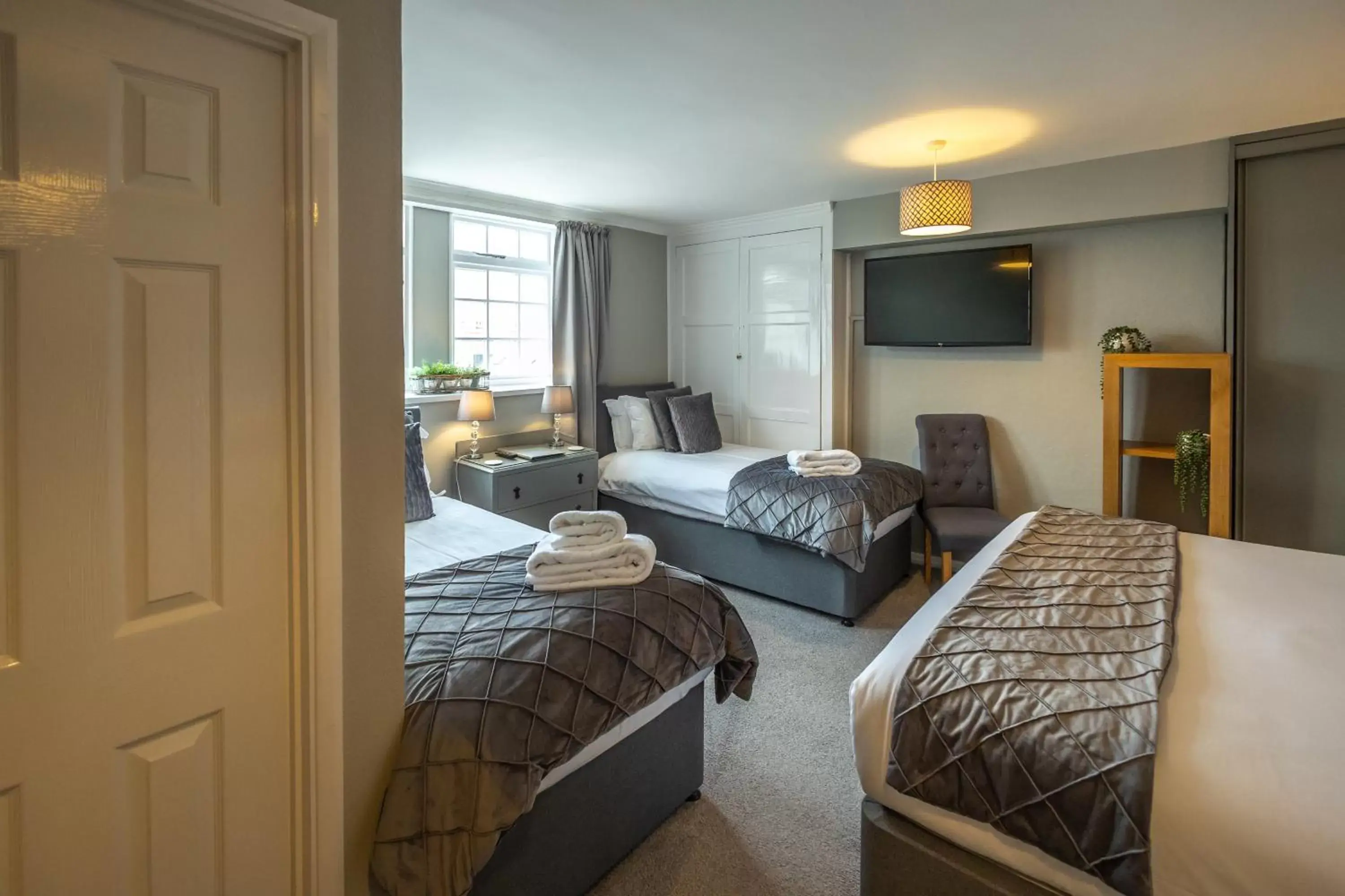 Bedroom in Gloucester House