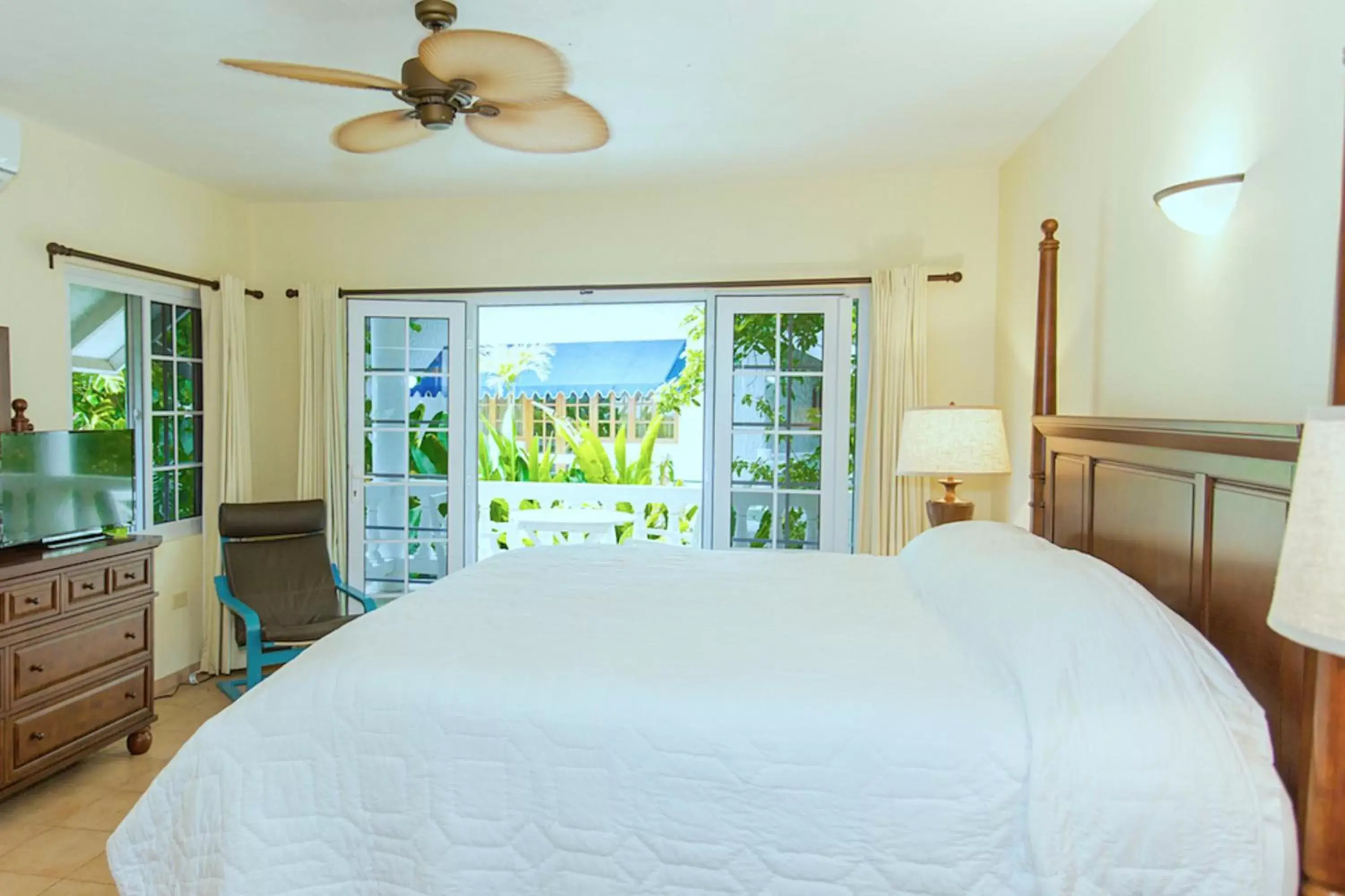 Bedroom in Beach House Condos, Negril