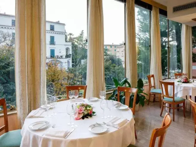 Restaurant/places to eat in Grand Hotel Cesare Augusto Restaurant/places to eat in Grand Hotel Cesare Augusto