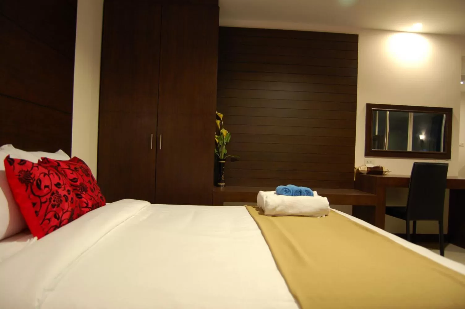 Bed in Baan Manthana Hotel, Hua Hin