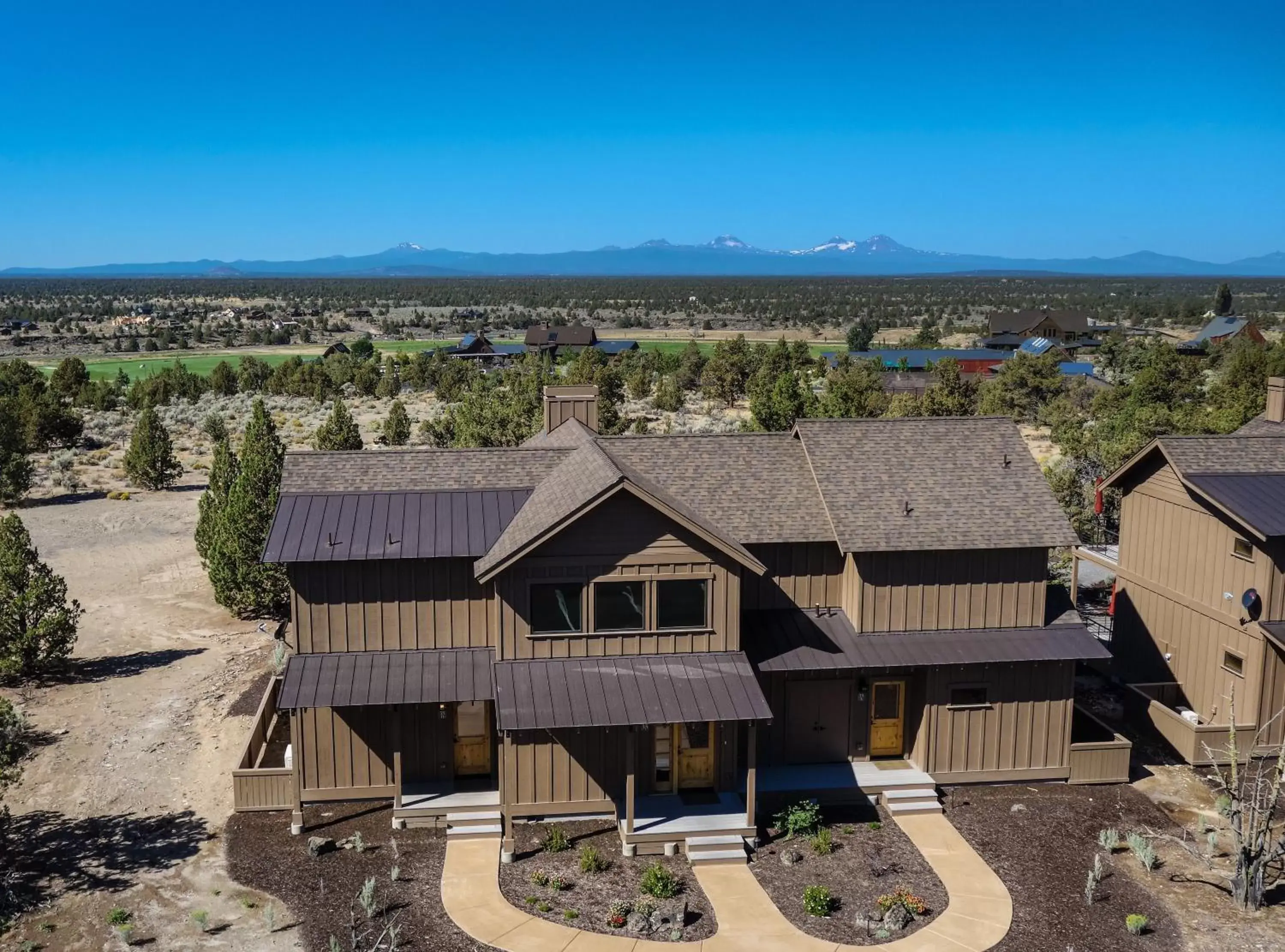 Property building, Bird's-eye View in Brasada Ranch