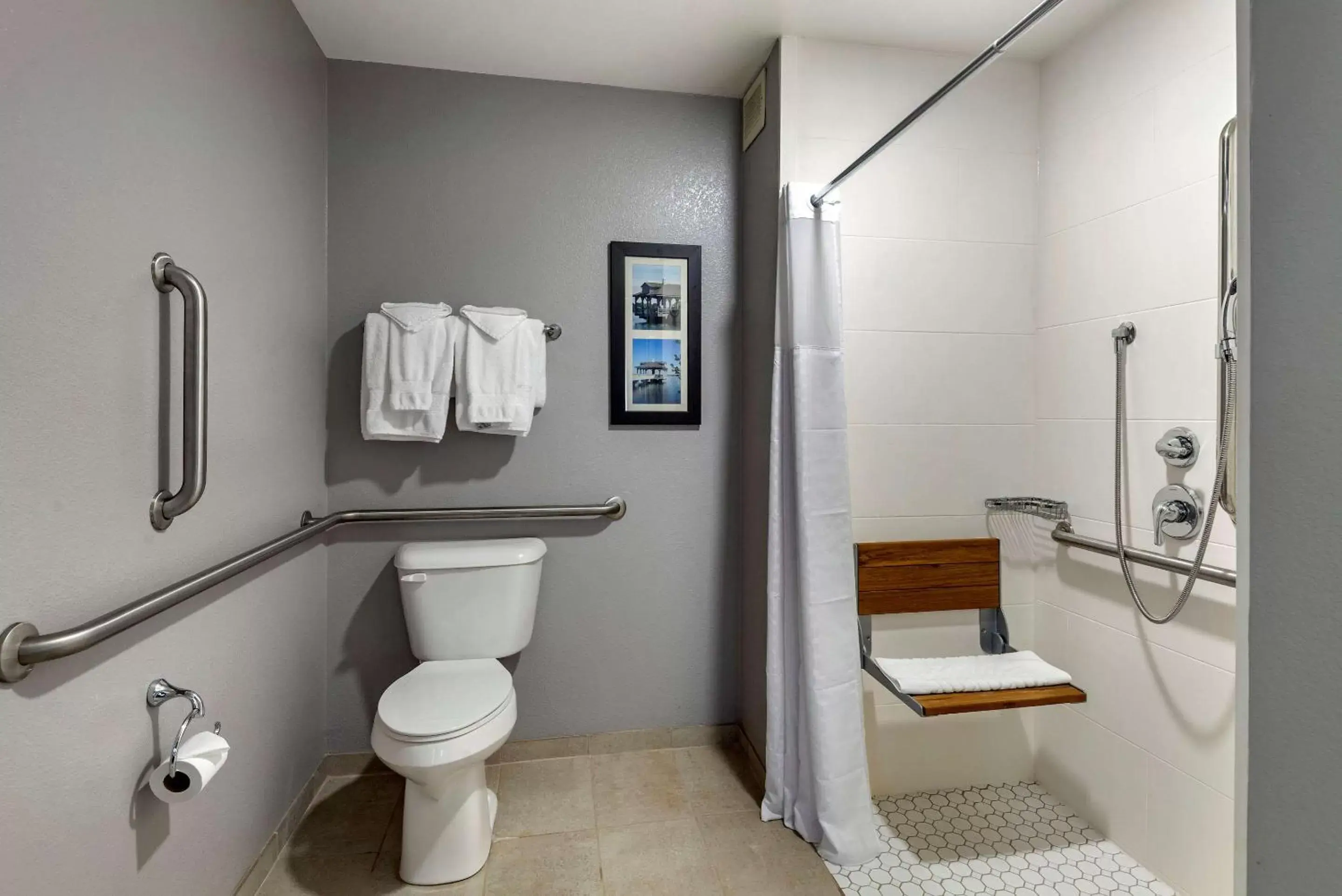 Bathroom in Comfort Suites near Birkdale Village - Huntersville