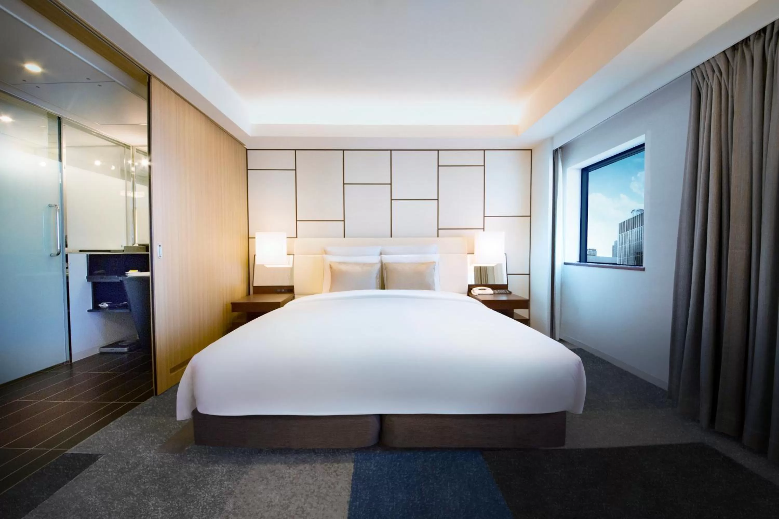 Photo of the whole room in ANA Crowne Plaza Osaka by IHG