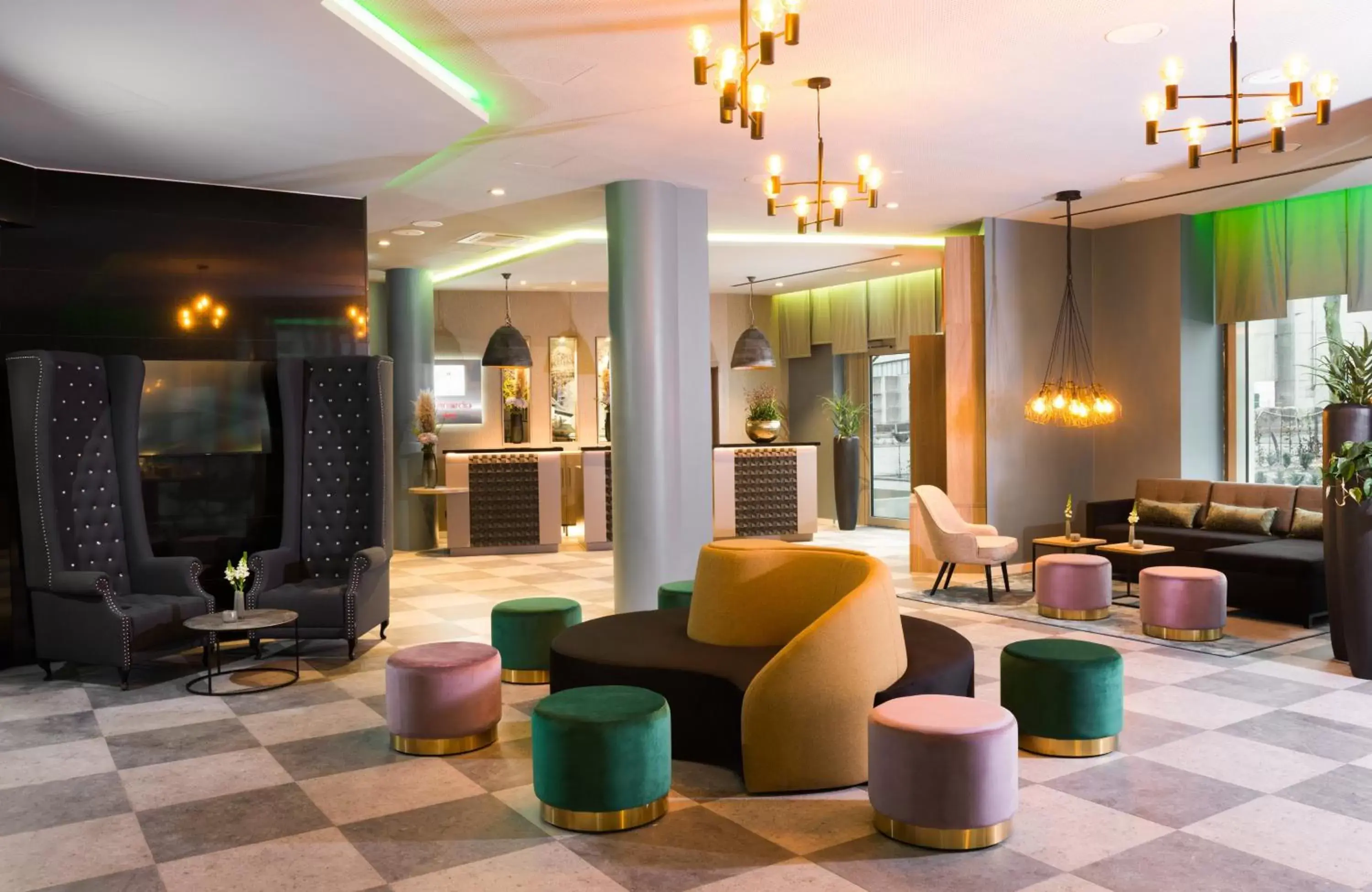 Lobby or reception, Lounge/Bar in Leonardo Hotel Offenbach Frankfurt