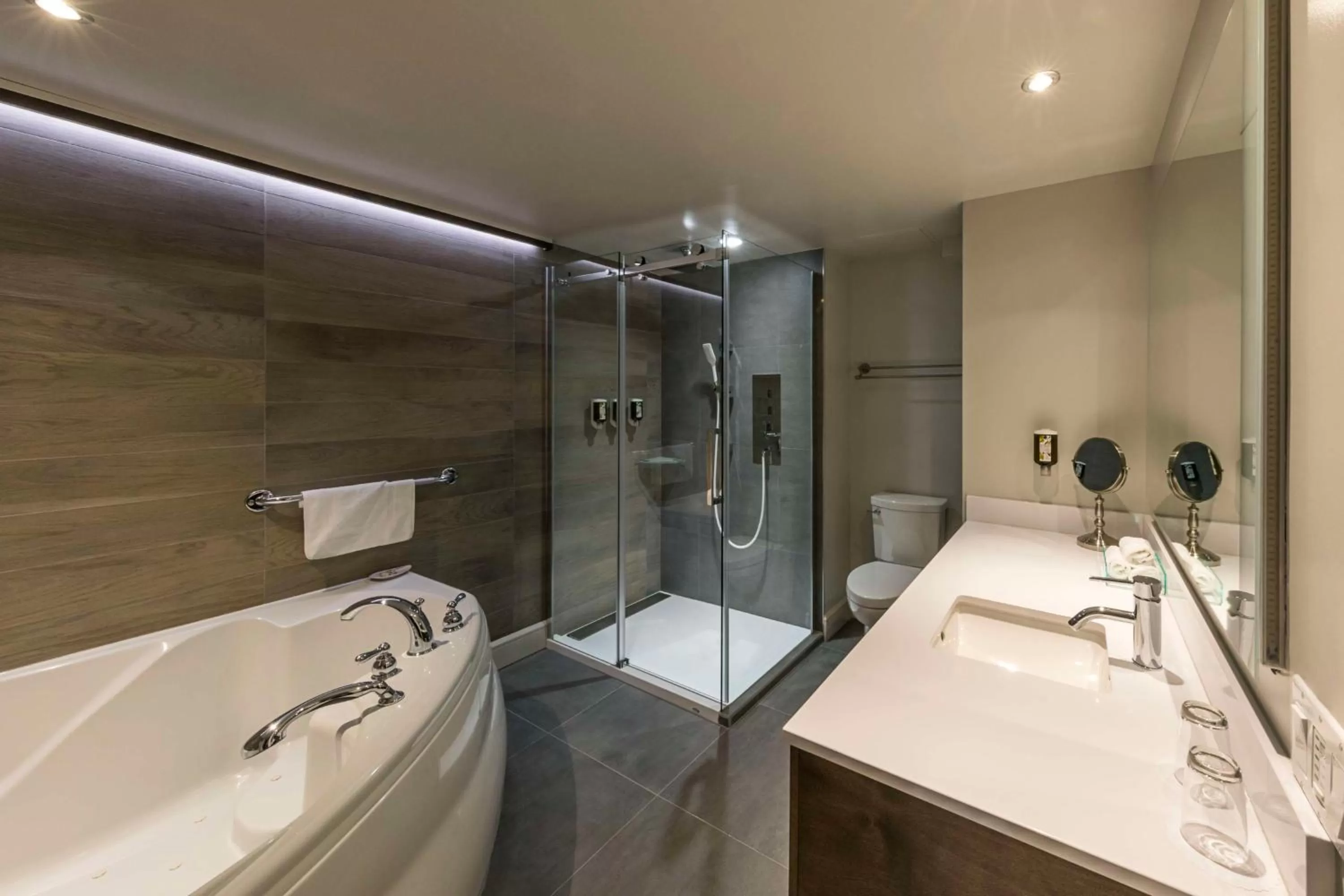 Hôtel & Suites Normandin Québec