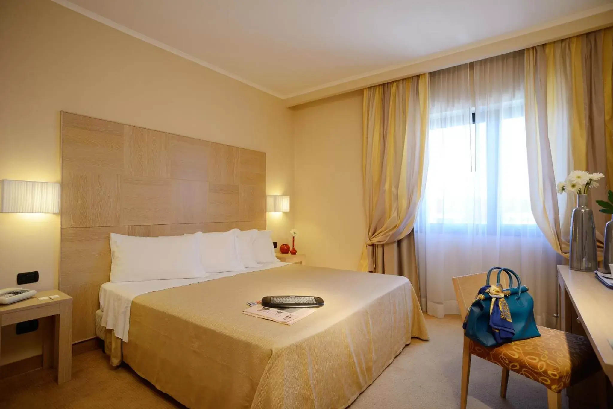 Photo of the whole room, Bed in Best Western Hotel Rome Airport