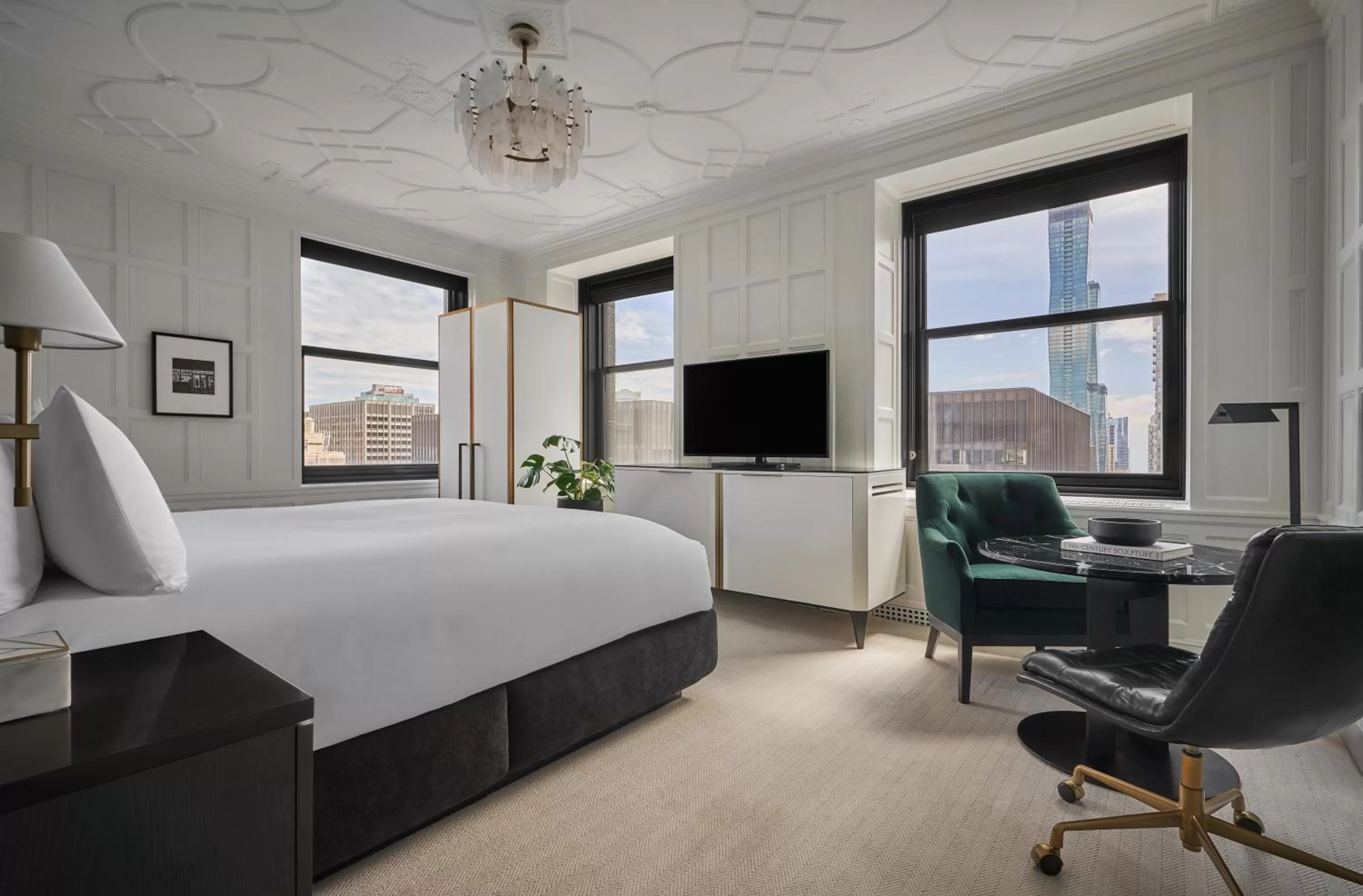 Bedroom, Bed in Pendry Chicago