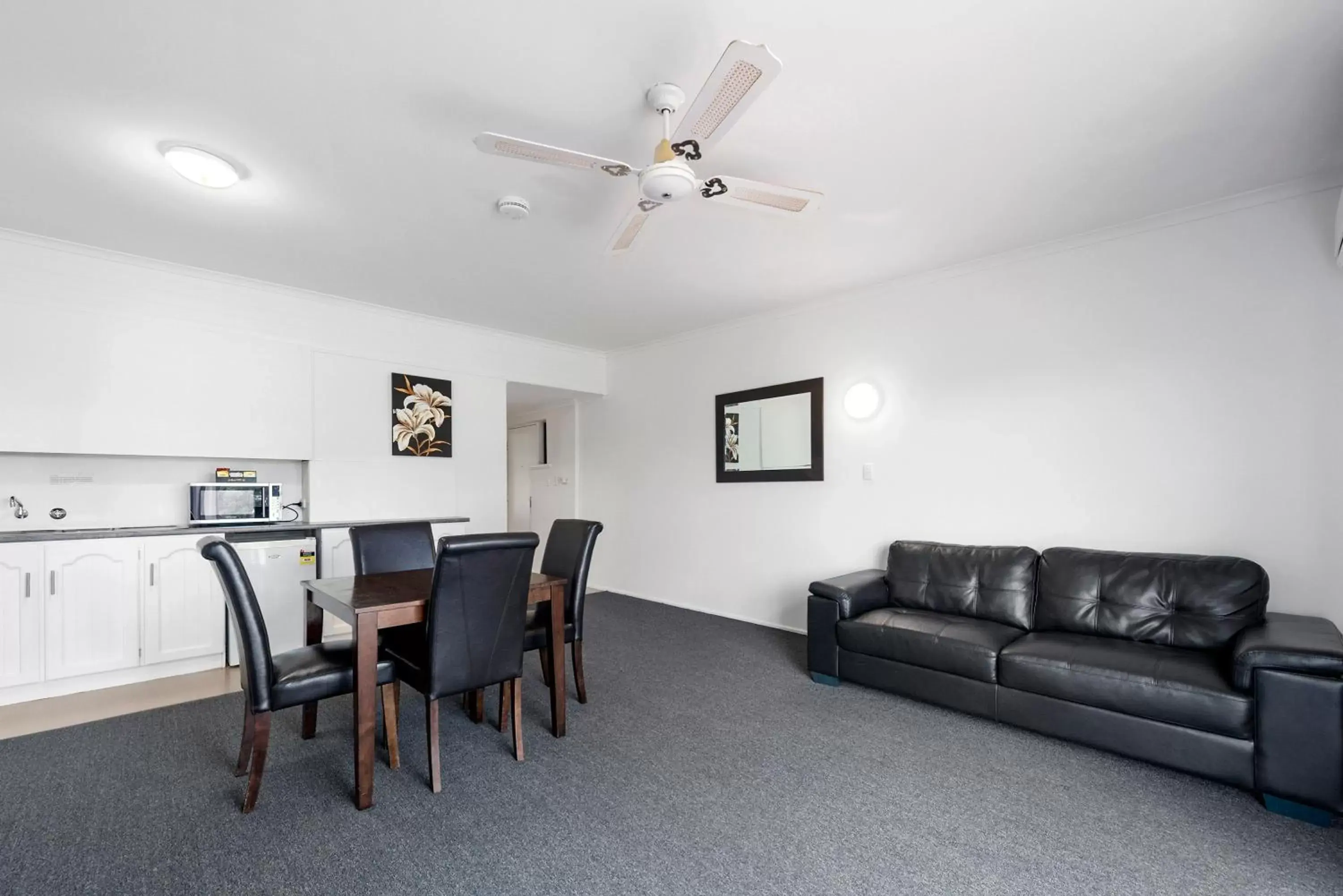 Seating Area in Comfort Inn & Suites Riverland