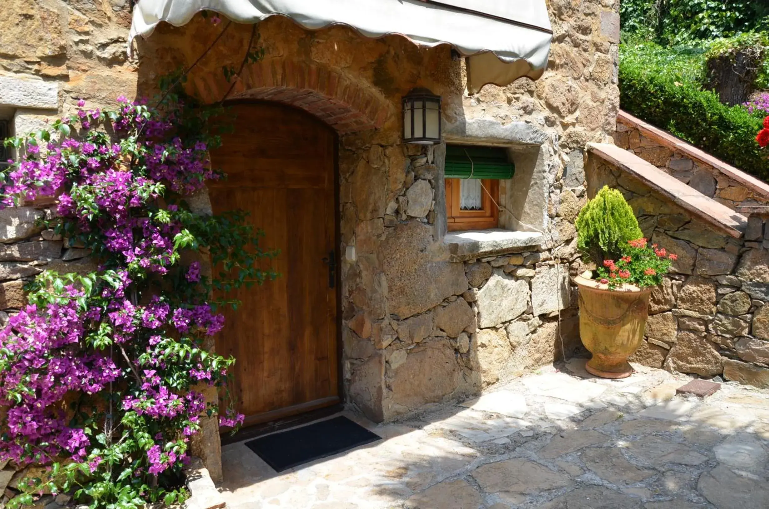 Facade/entrance, Property Building in Hotel Galena Mas Comangau