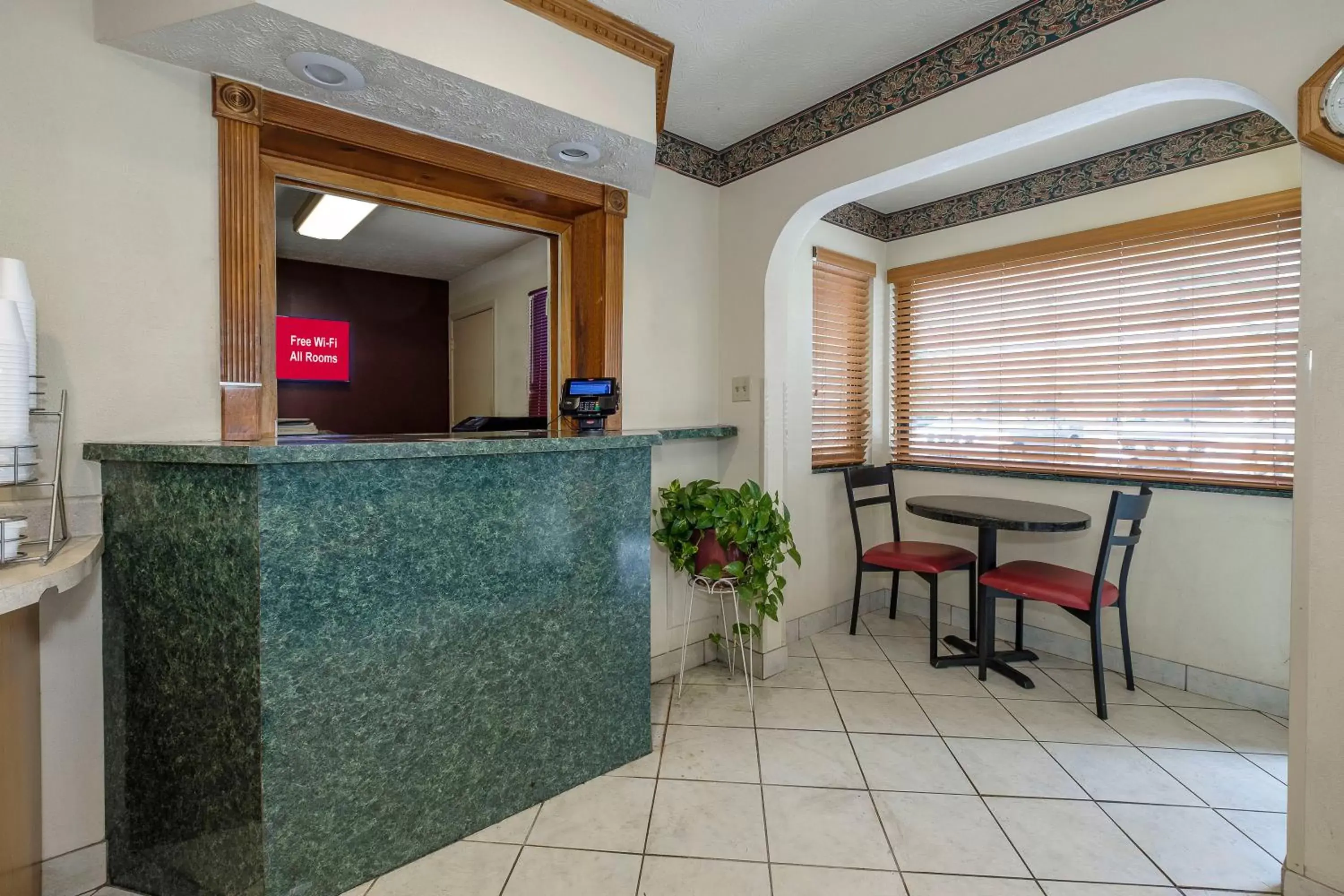 Lobby or reception in Red Roof Inn Edgewood