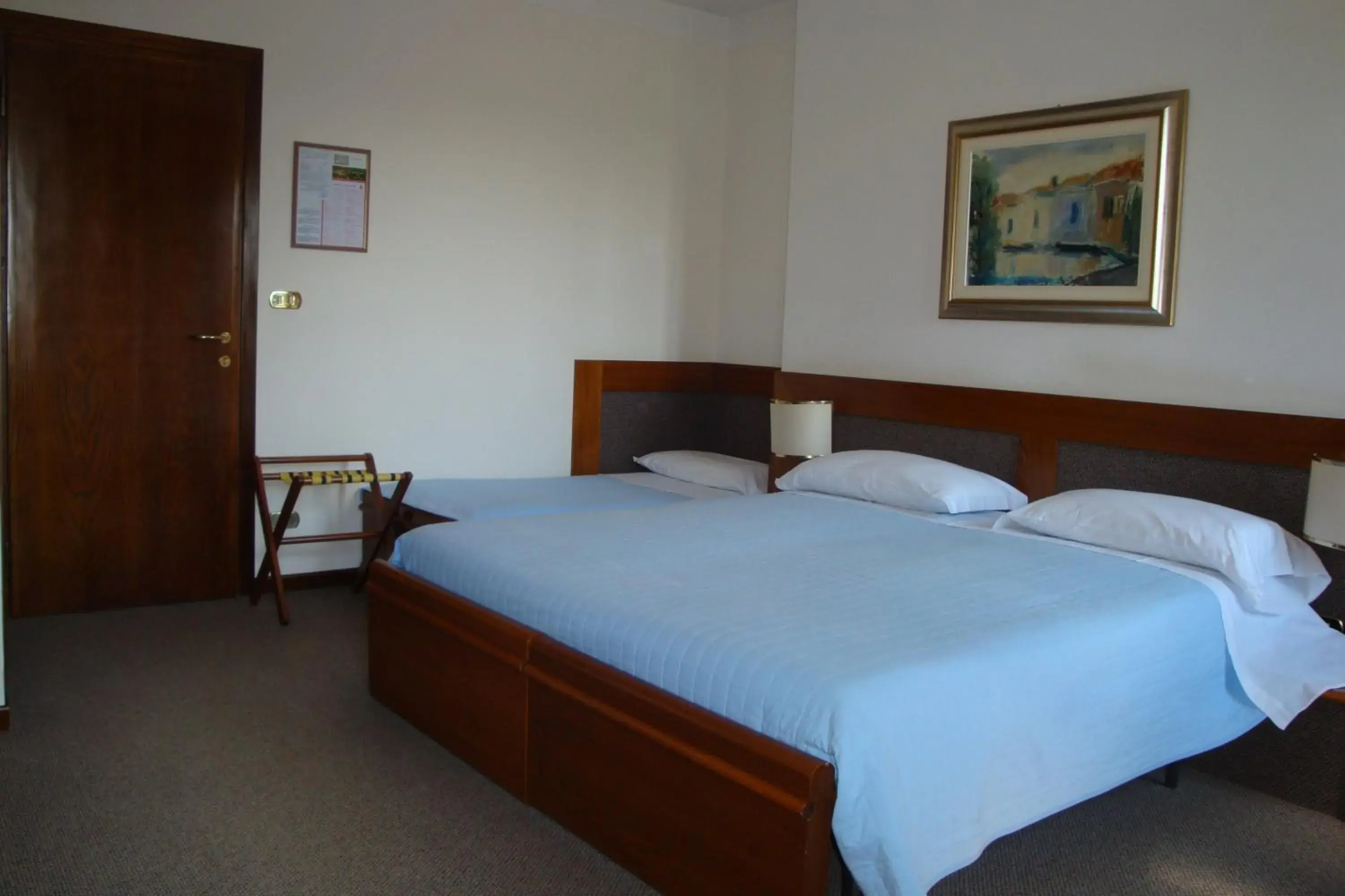 Photo of the whole room, Bed in Sporting Hotel Ragno D'oro