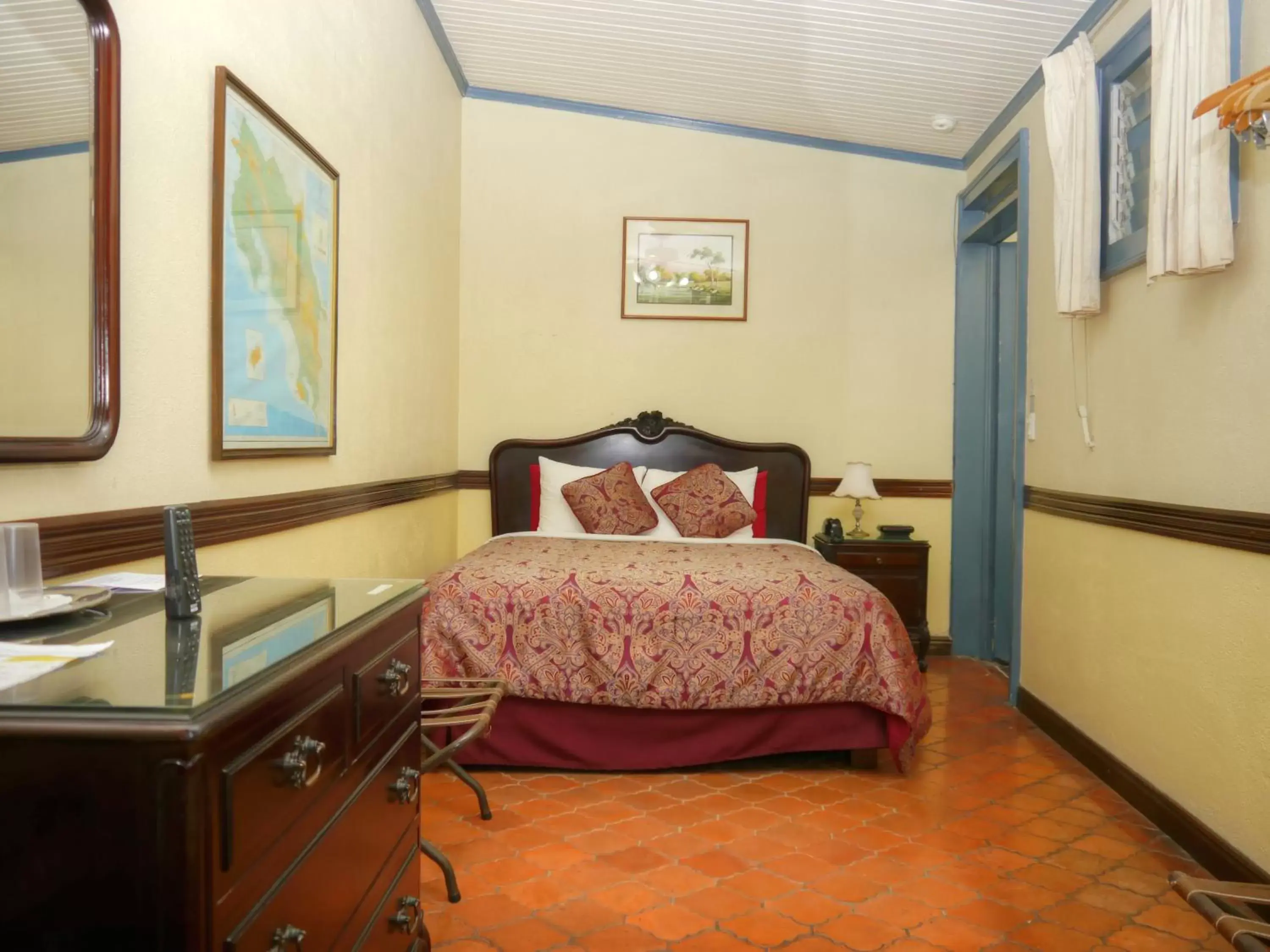 Bed in Hotel Santo Tomas / Historical Property