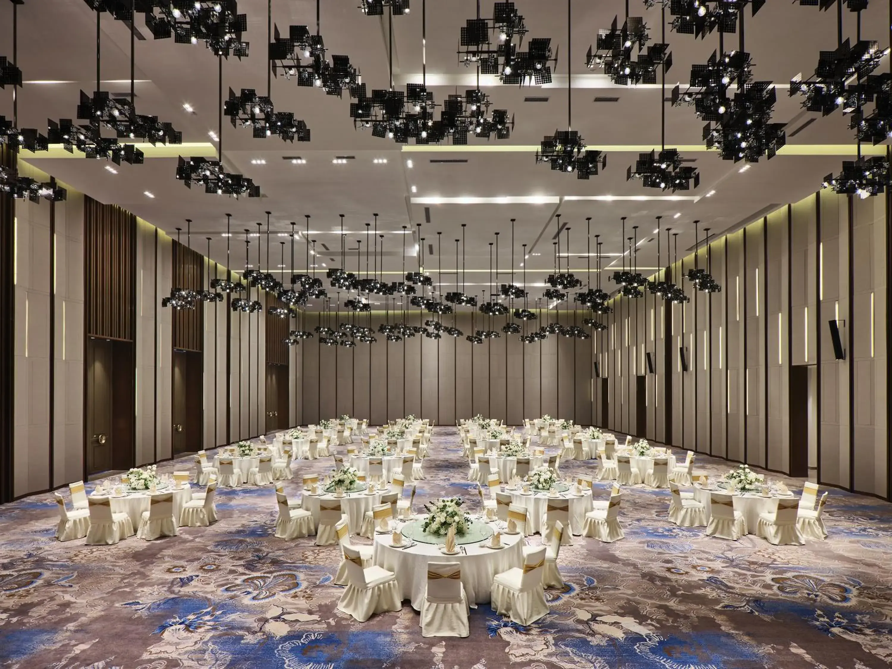 Banquet/Function facilities, Banquet Facilities in Crowne Plaza Wuhan Development Zone, an IHG Hotel