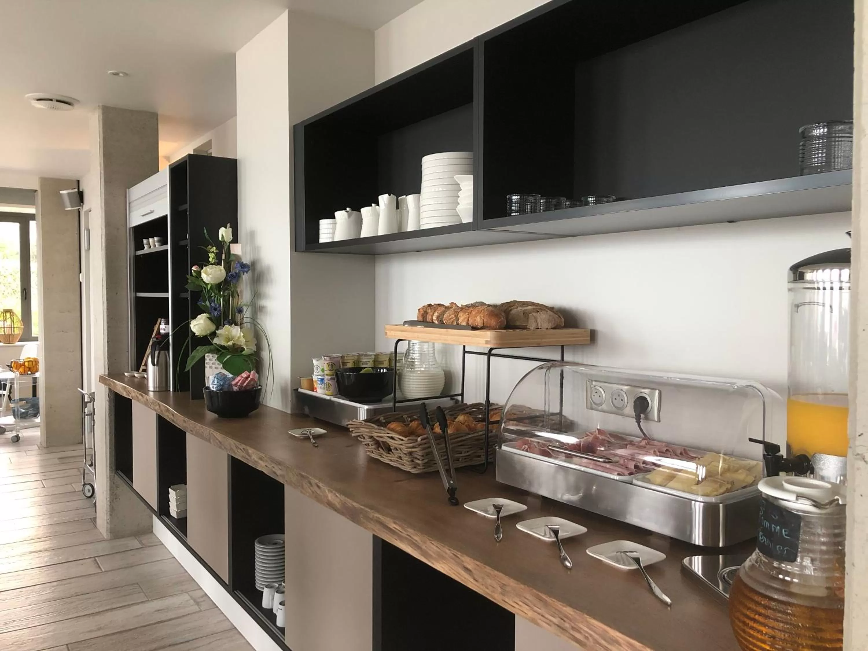Coffee/tea facilities in Pavillon de la plage