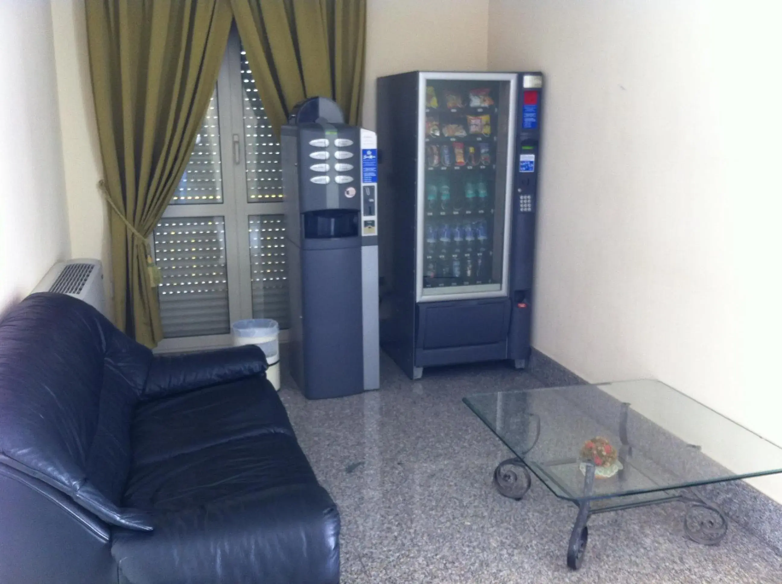 Drinks, Seating Area in Hotel Atleti