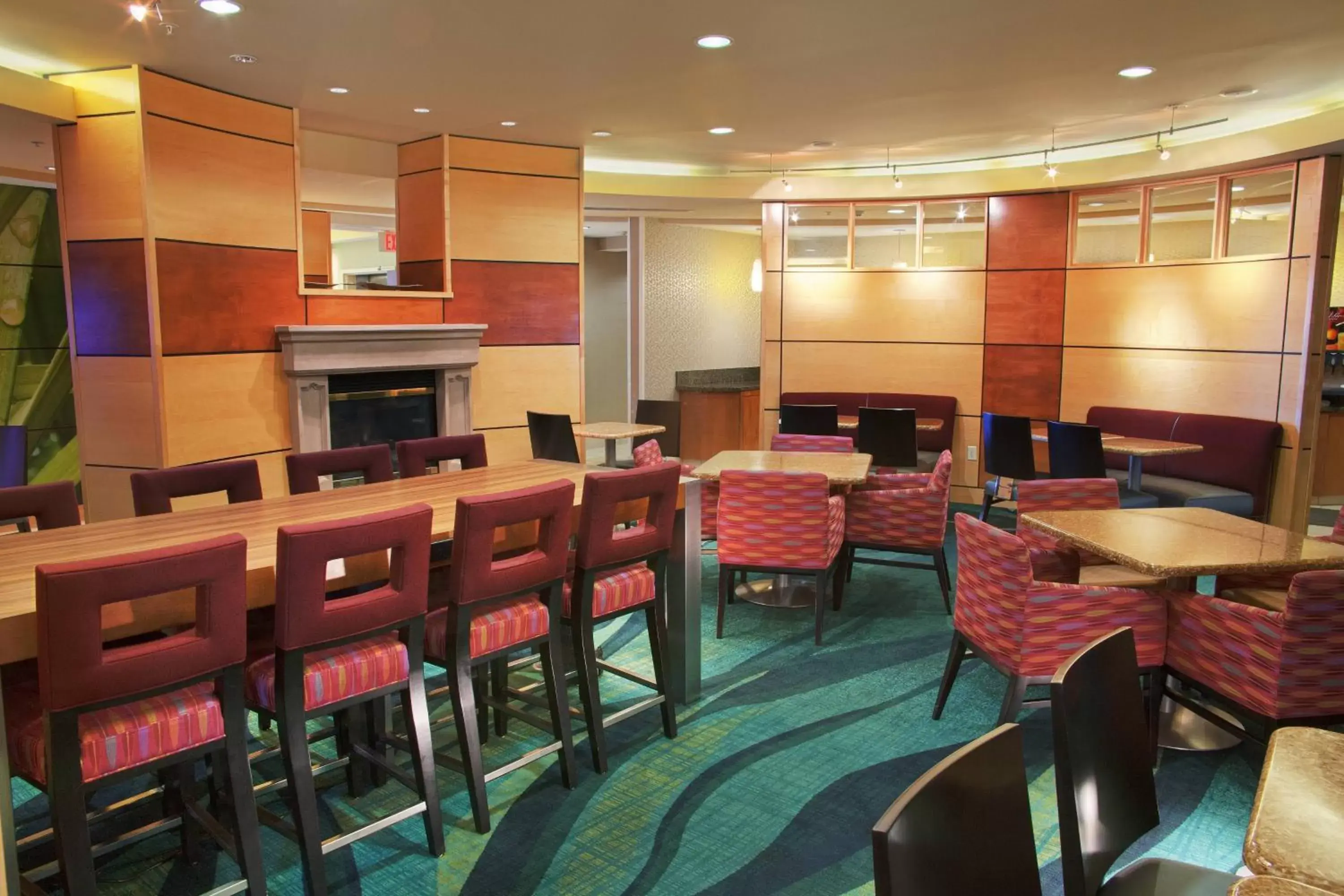 Lobby or reception, Restaurant/Places to Eat in SpringHill Suites by Marriott Medford