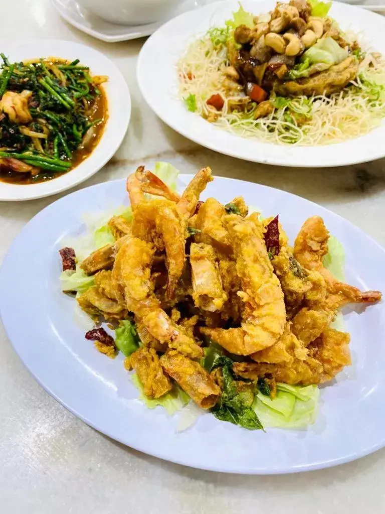 Restaurant/places to eat, Food in Pantai Inn Kota Kinabalu