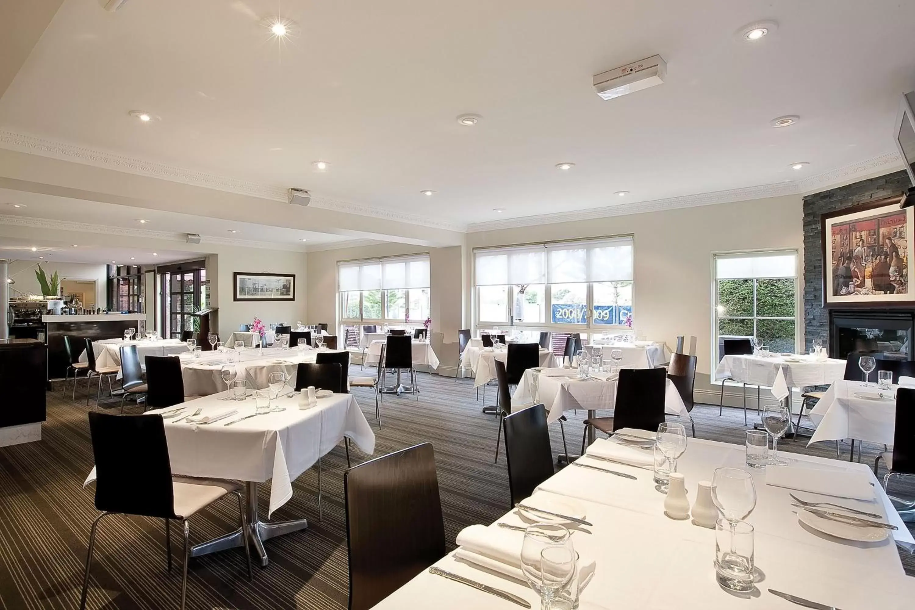 Restaurant/Places to Eat in Best Western Plus Buckingham International