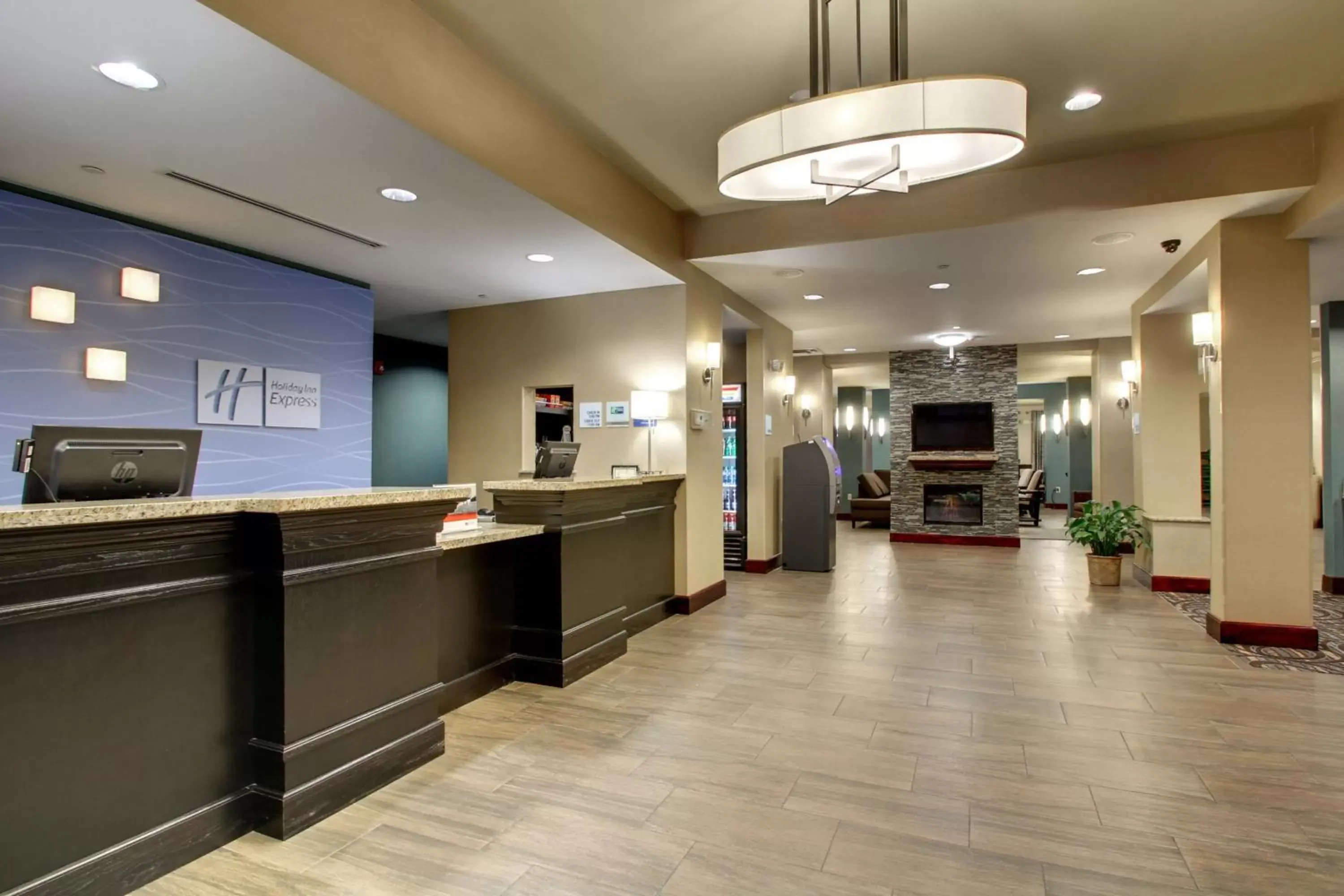 Property building, Lobby/Reception in Holiday Inn Express Natchez South West, an IHG Hotel