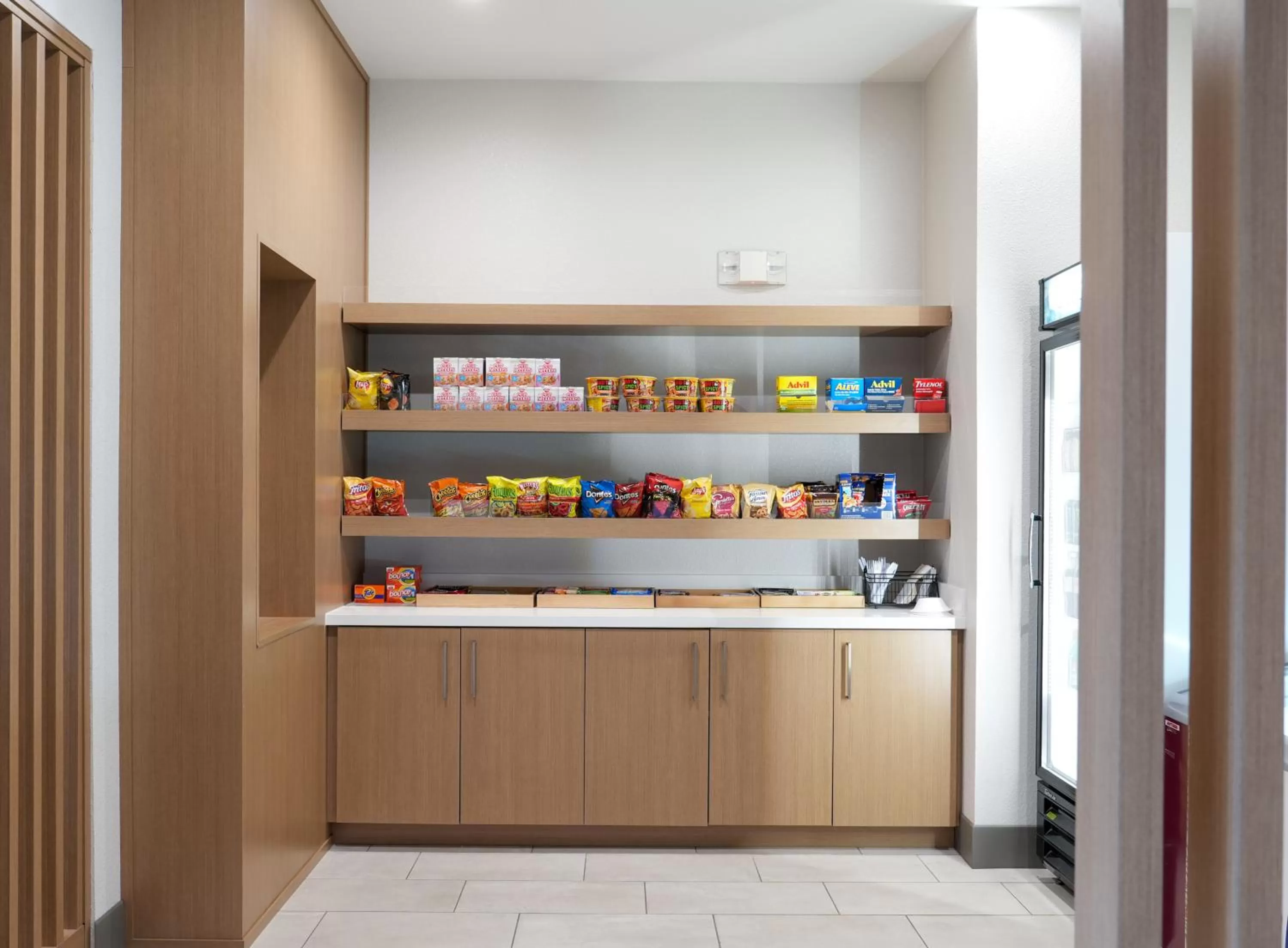 On-site shops in Holiday Inn Express Hotel & Suites Cedar Hill by IHG