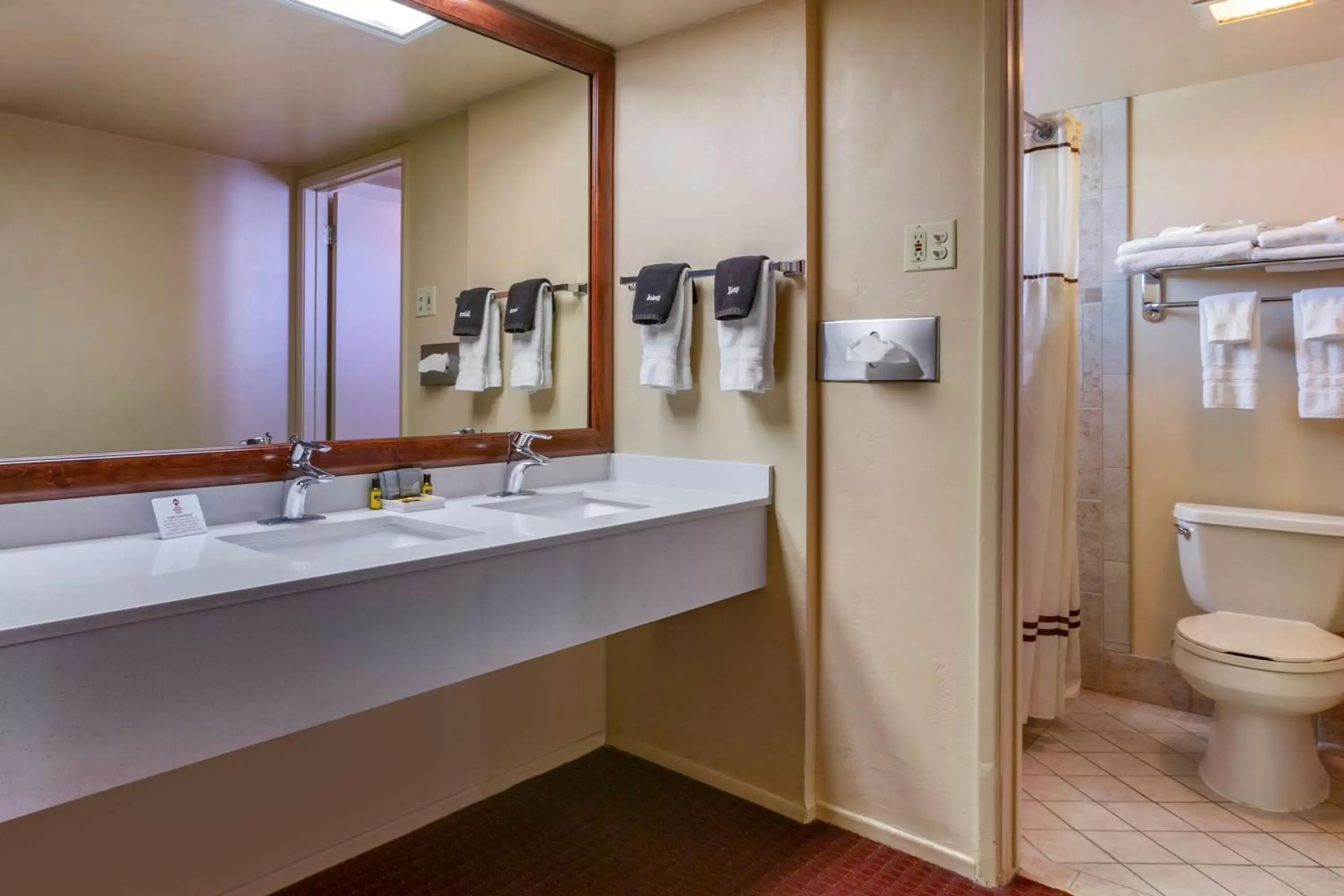 Bathroom in Best Western Plus King's Inn and Suites