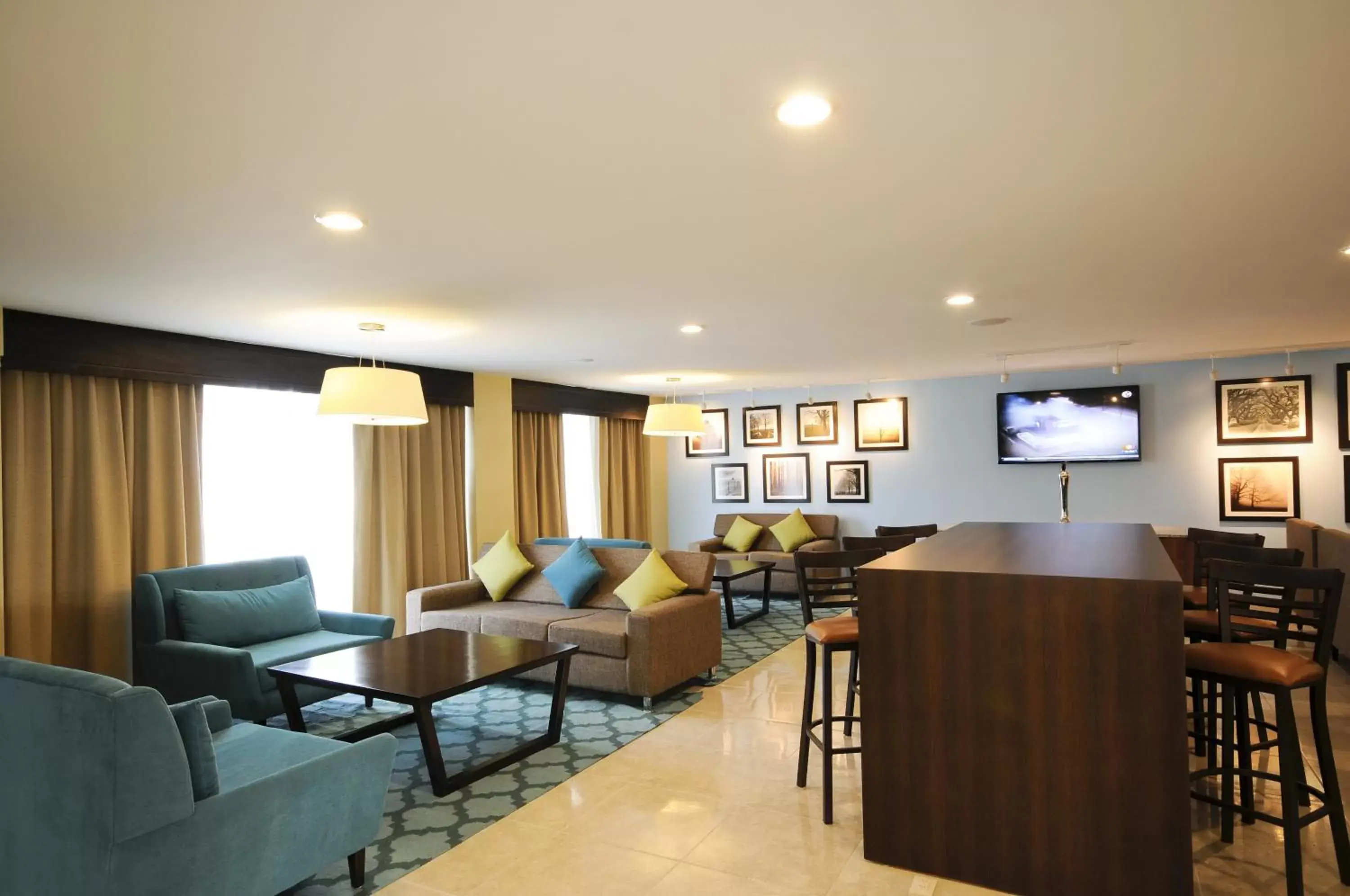 Breakfast, Seating Area in Holiday Inn Express Toluca, an IHG Hotel