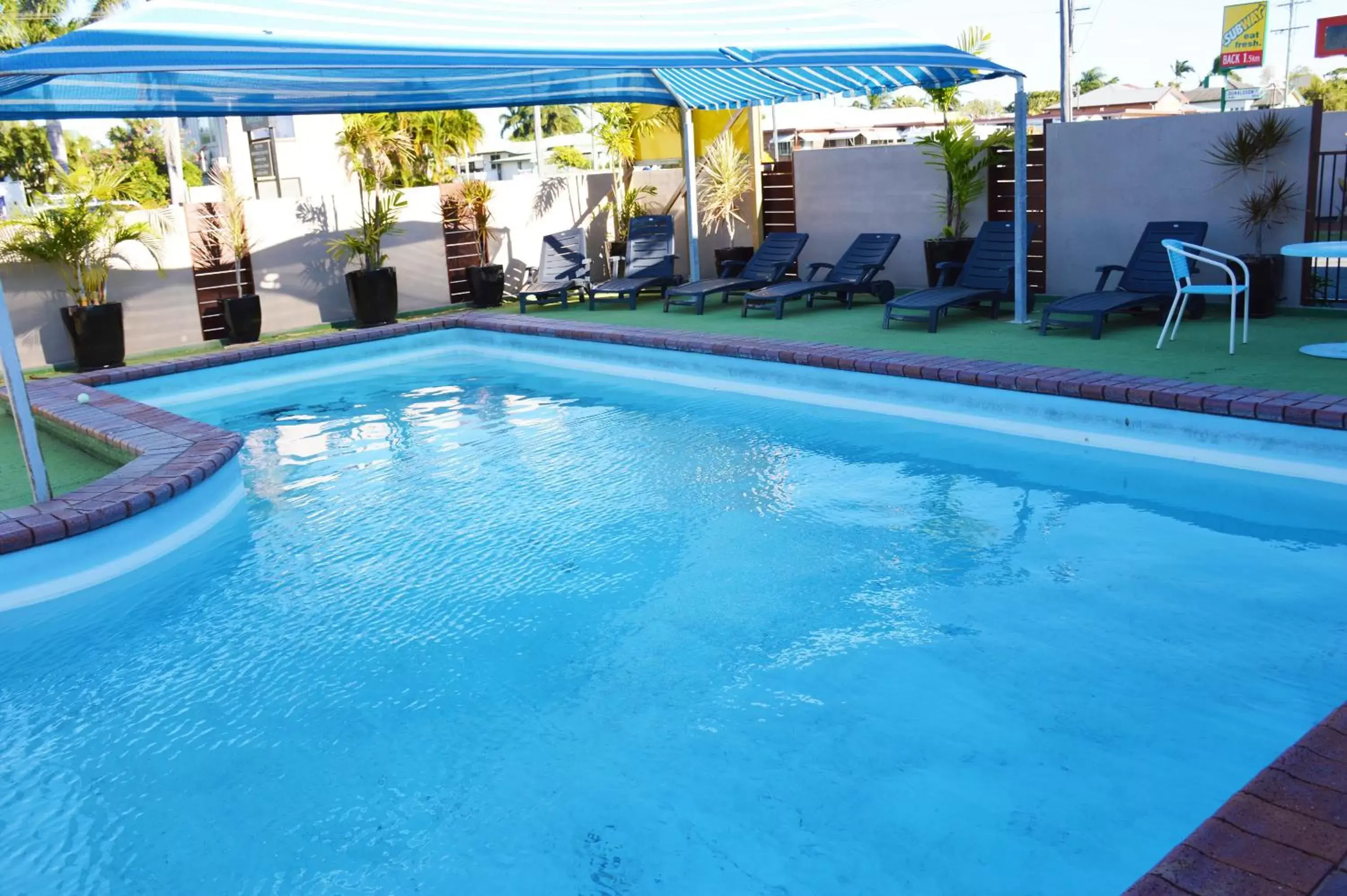 Swimming Pool in Mackay Apartments The Rover