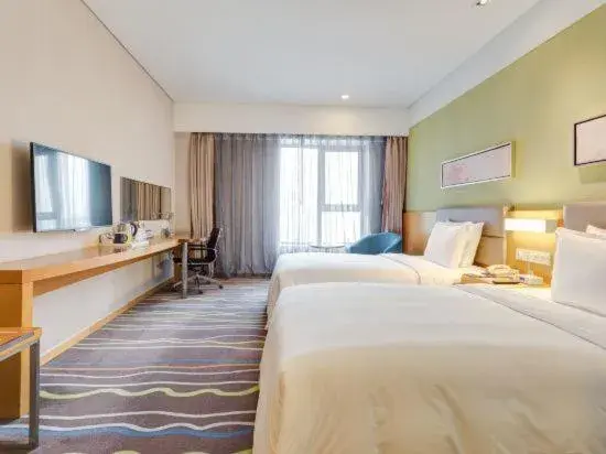 Bed in Holiday Inn Express Xi'an High-Tech Zone, an IHG Hotel