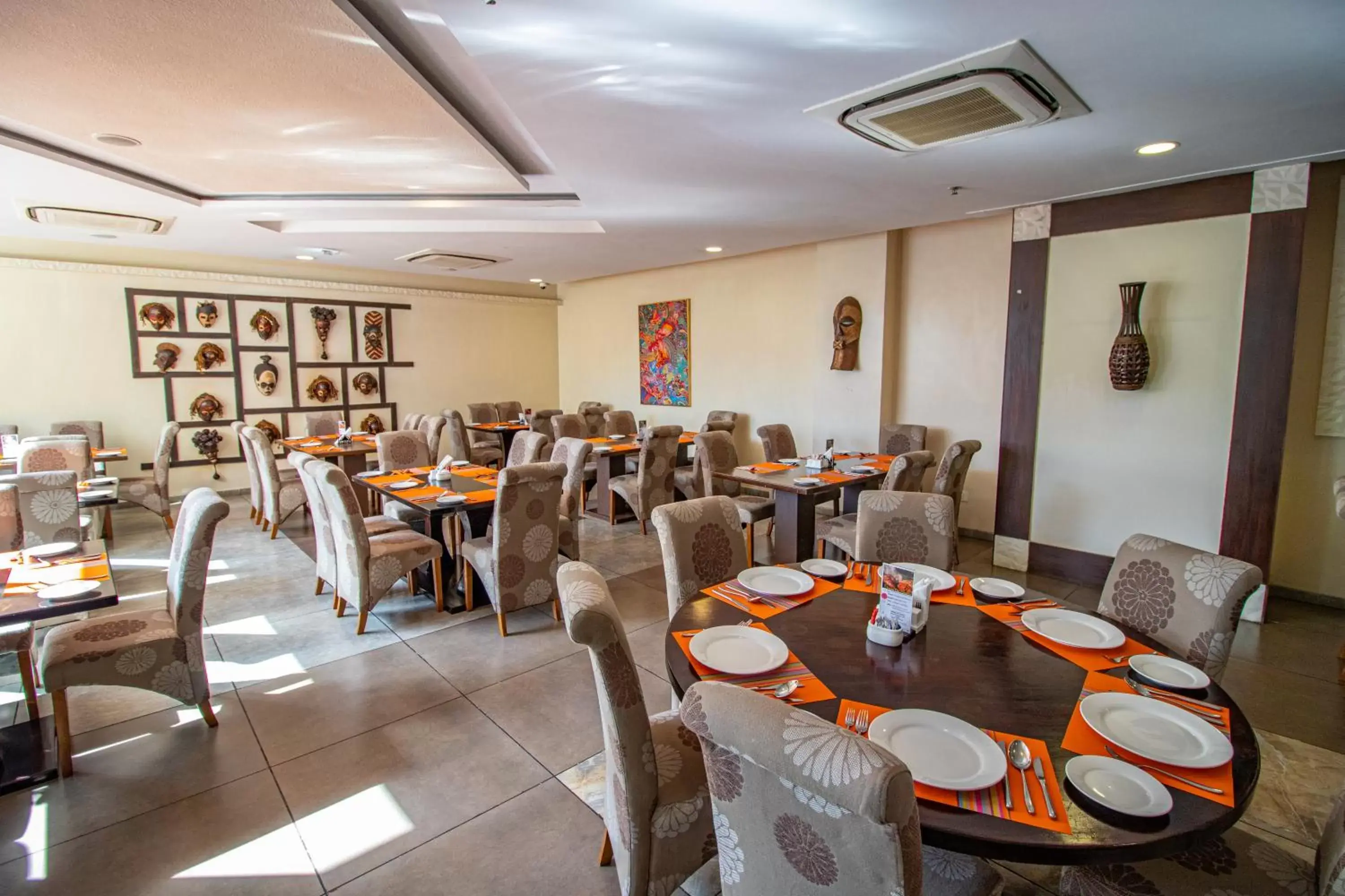 Buffet breakfast, Restaurant/Places to Eat in Golden Tulip Westlands Nairobi