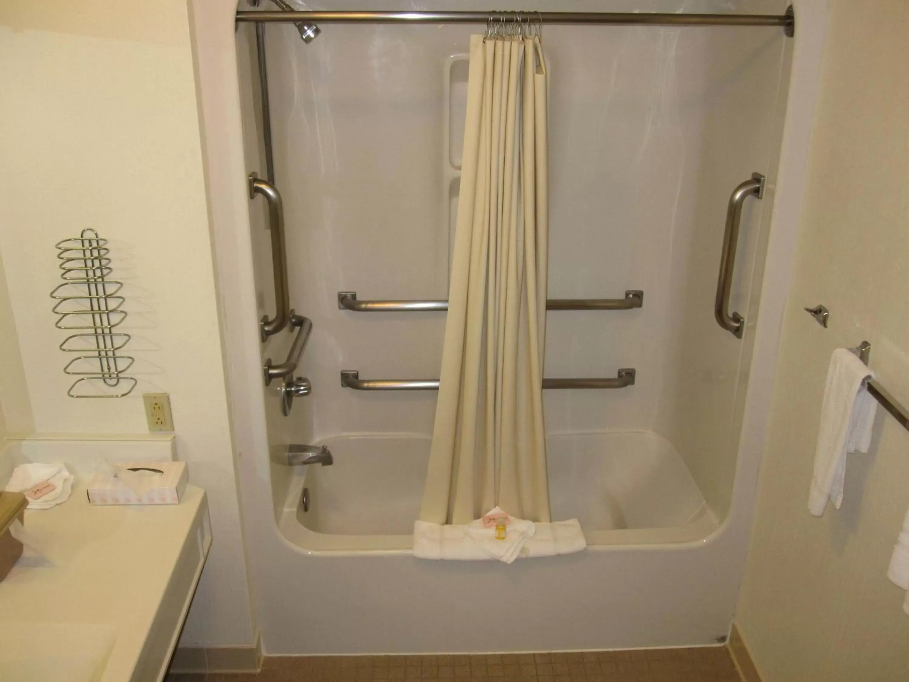 Bathroom in Bluegrass Extended Stay