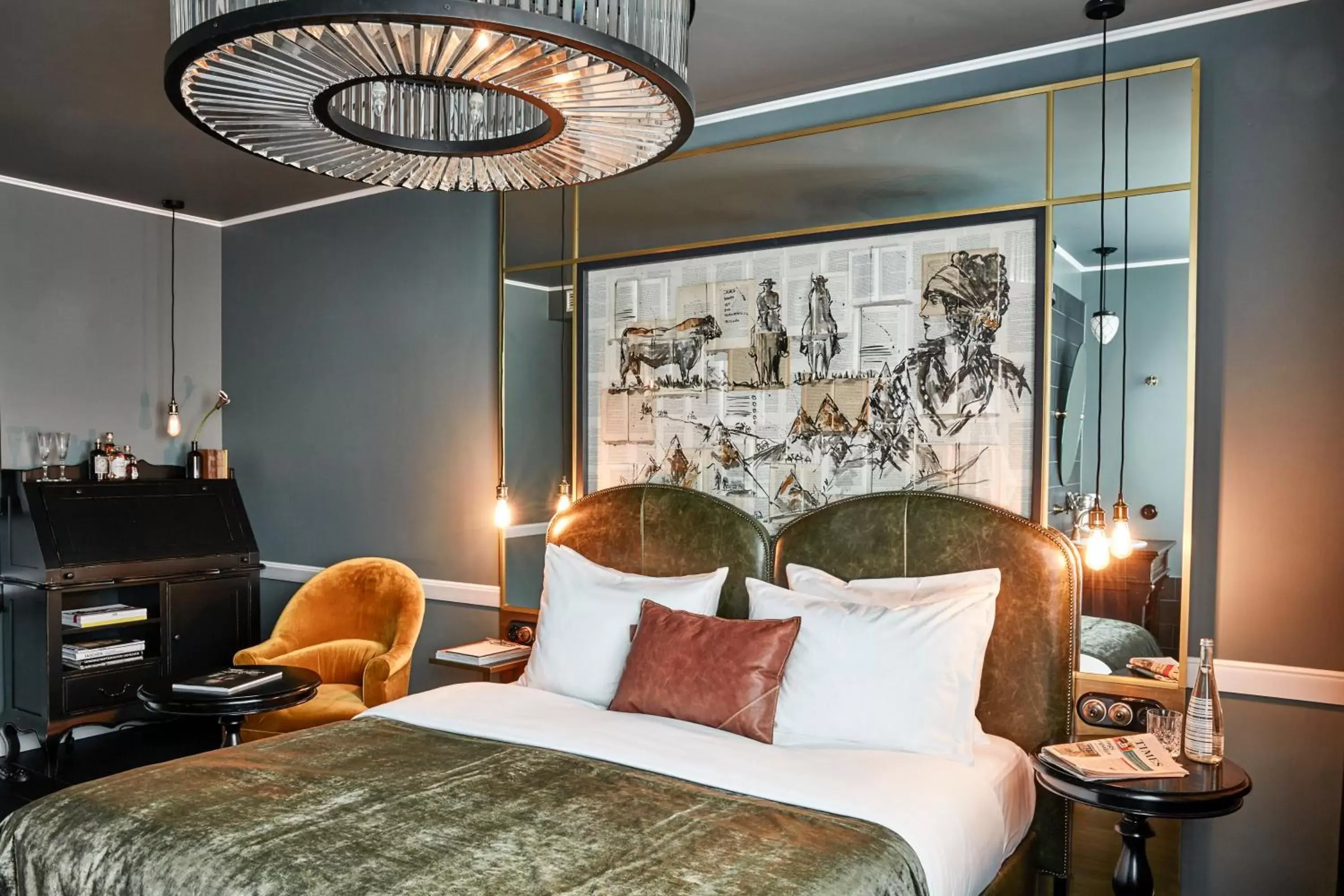 Photo of the whole room, Bed in Sir Savigny Hotel, Berlin, a Member of Design Hotels