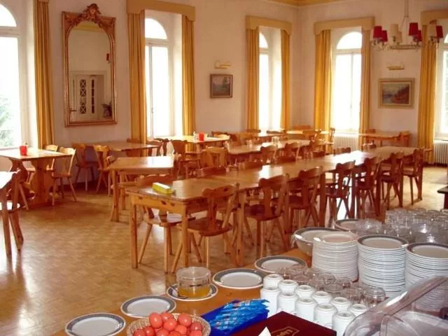 Restaurant/places to eat in Hotel Quellenhof