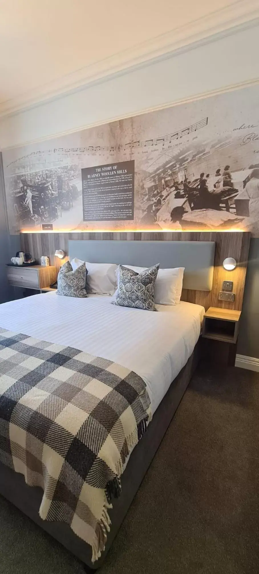 Bedroom, Bed in Blarney Woollen Mills Hotel - BW Signature Collection