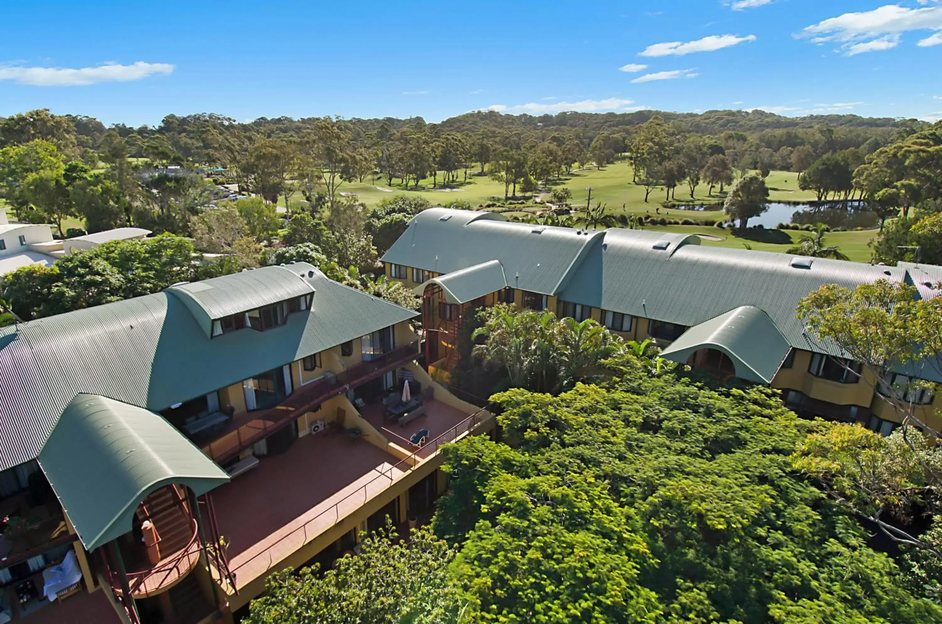 Bird's eye view, Bird's-eye View in Byron Links Apartments