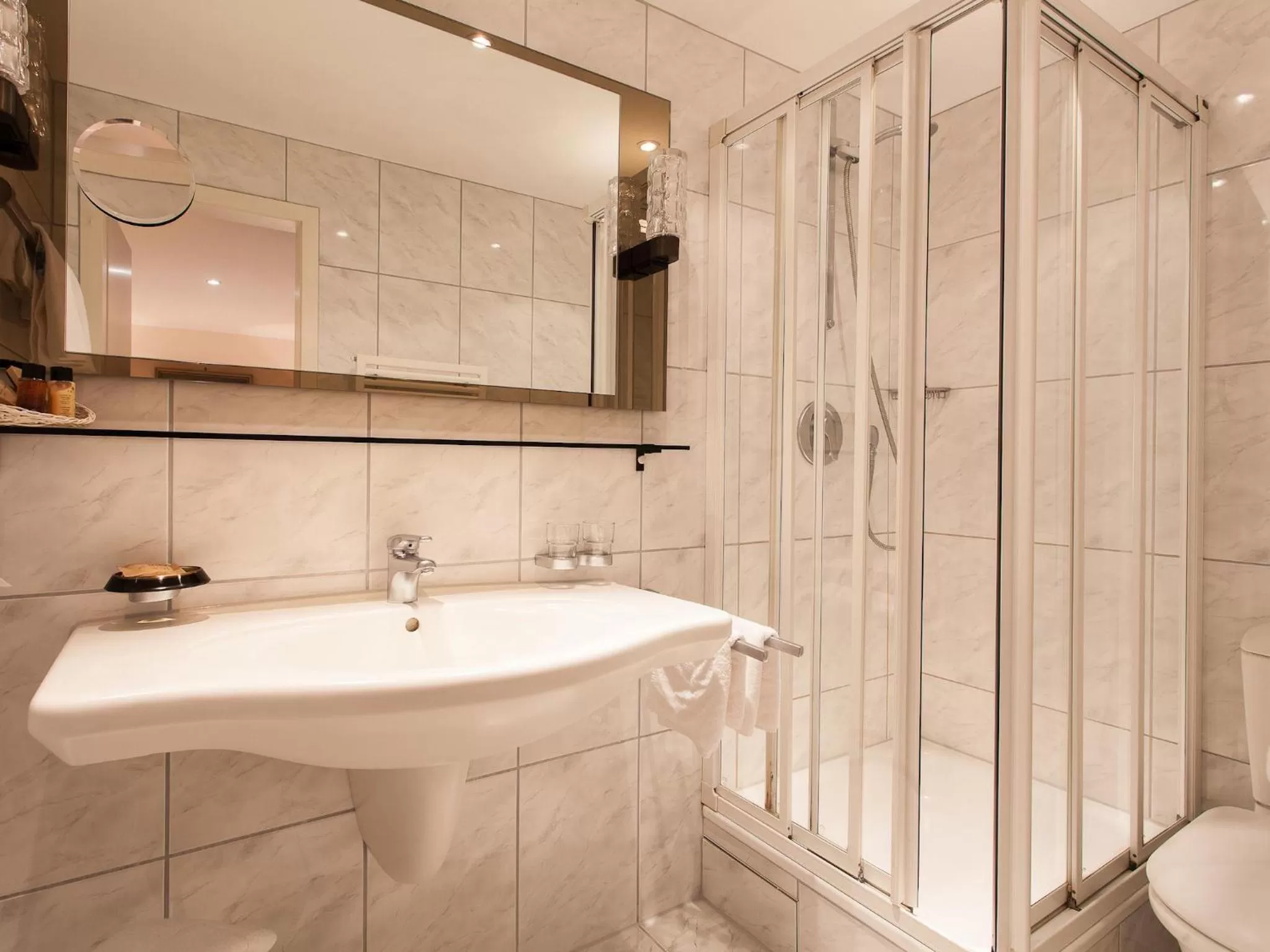 Bathroom in Romantik Hotel zur Sonne